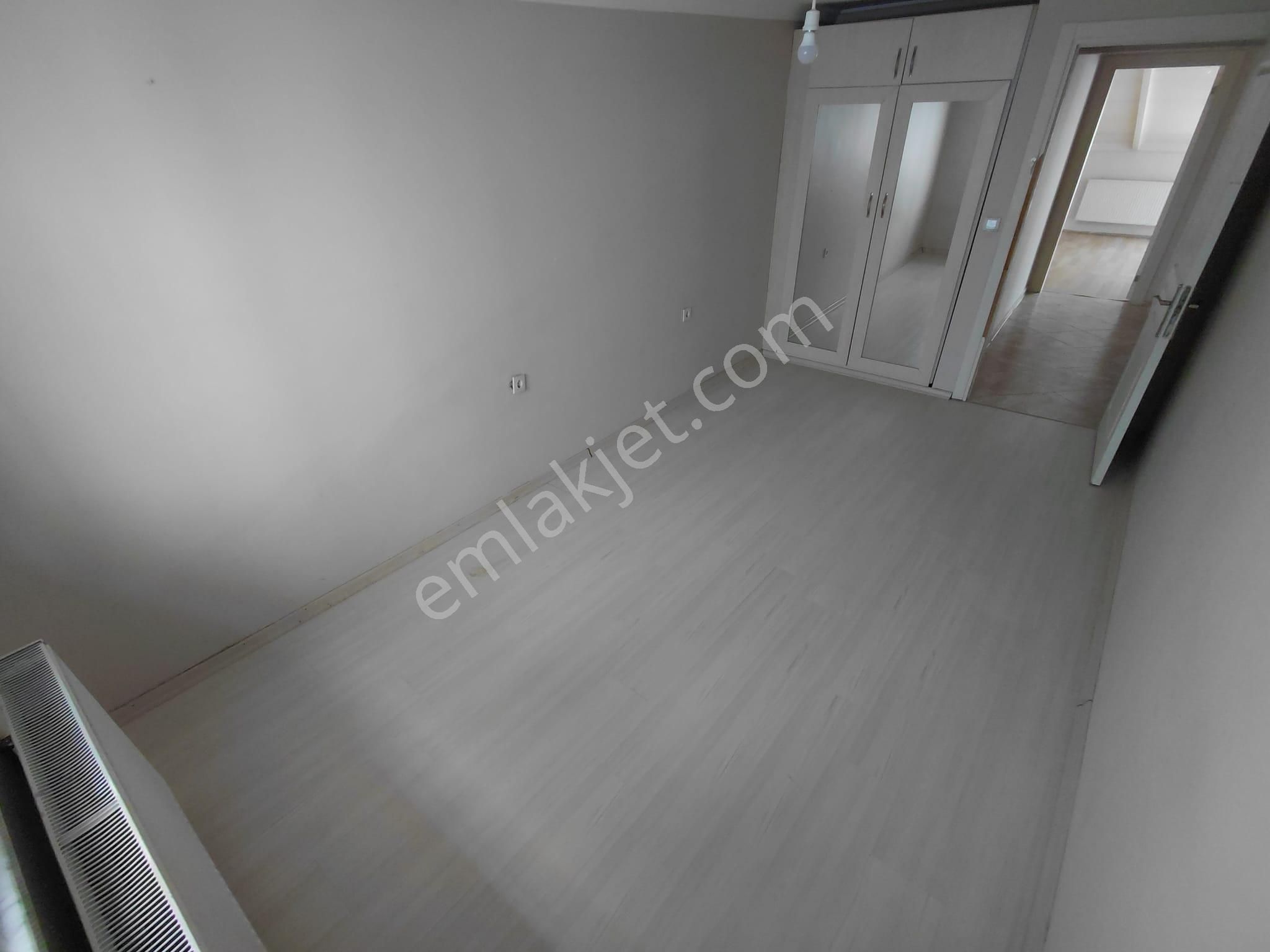 Cadde Üzerinde Ulaşım Sorunsuz Manzaralı 1+1 Kiralık Teras Kat - Görsel 29