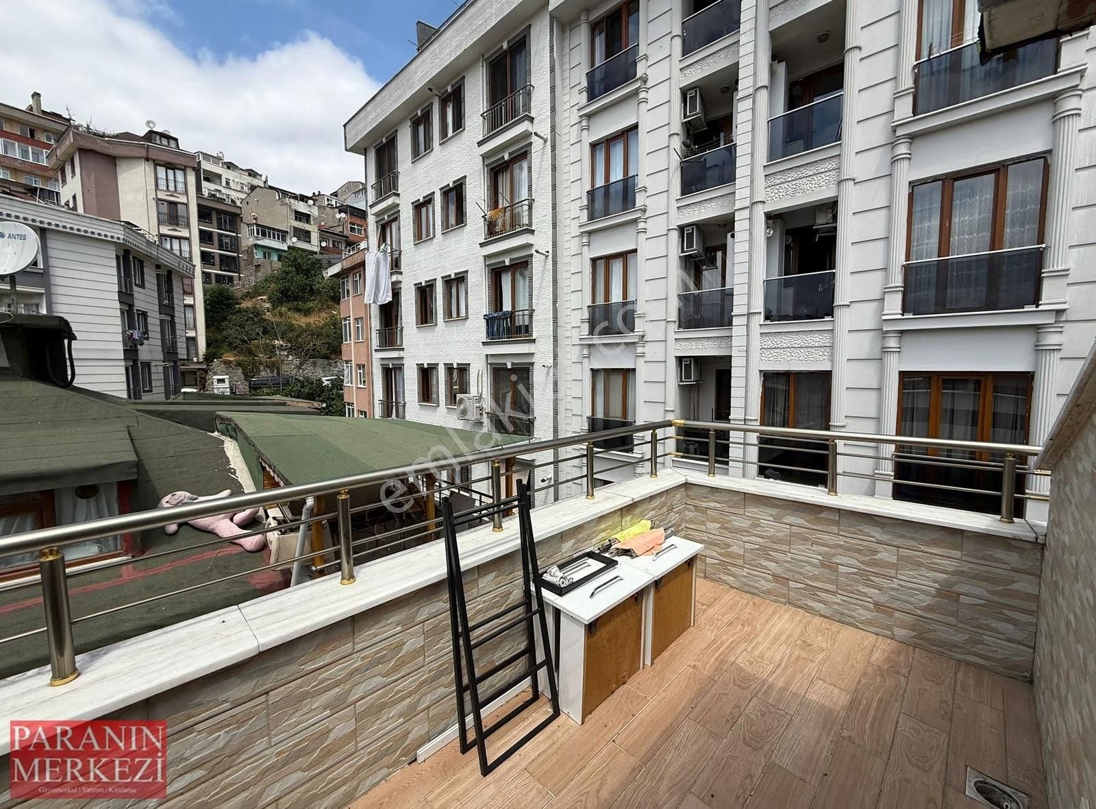 Para'dn Full Yeni Eşyali Asansörlu Balkonlu 1+1 Daire - Görsel 3