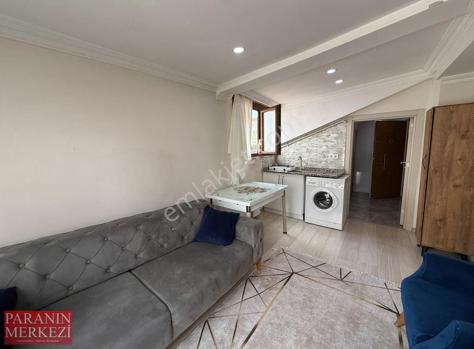 Para'dn Full Yeni Eşyali Asansörlu Balkonlu 1+1 Daire