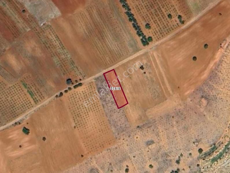 Karaman Merkez Kızılyaka Köyünde 679 M² Bağ Satılıktır