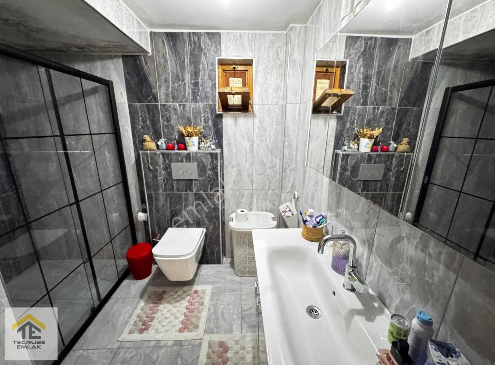 Çiçekli'de Cuma Pazarı Yakını 3+1 Giriş Kat Ön Güney Bağımsız - Görsel 2