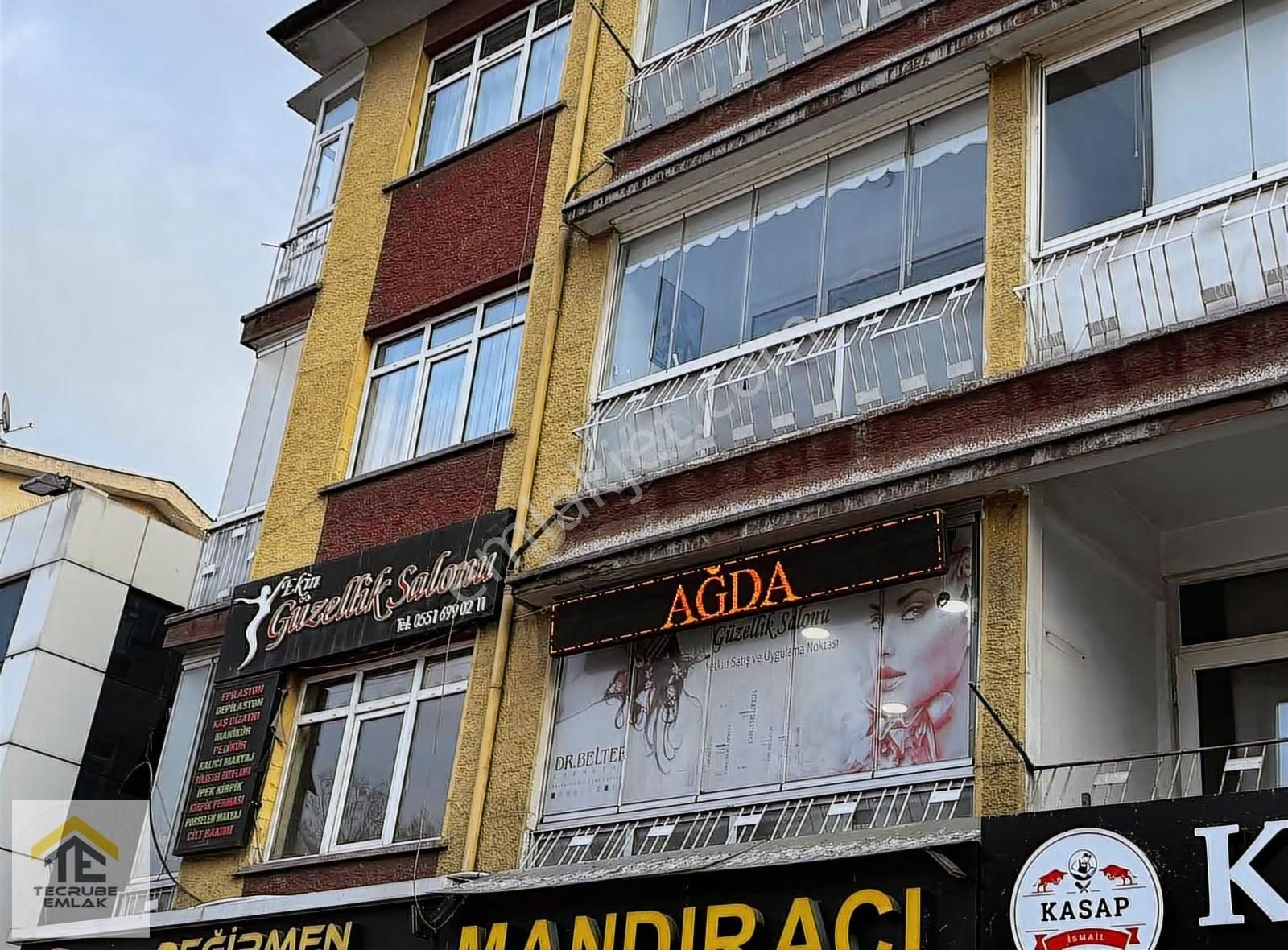 İncirli'de Tam Merkez Yunus Emre Caddesi Devren Güzellik Merkezi - Görsel 9