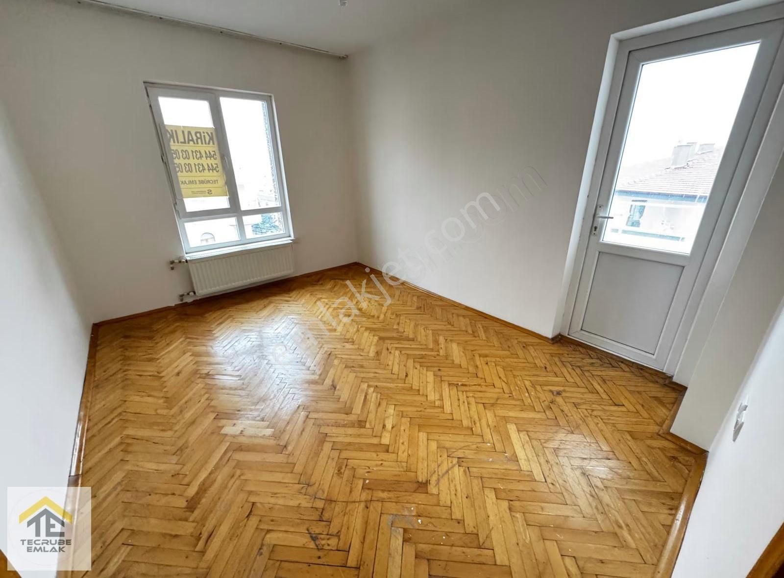 Sakızağacı Caddesi Üzeri Katta 3+1 Salon Bağımsız Geniş Ön Cephe - Görsel 3