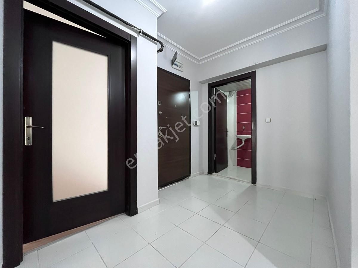 Mareşal Çakmak Mah.de Asansörlü E..banyolu 130m2 3+1 Daire - Görsel 18