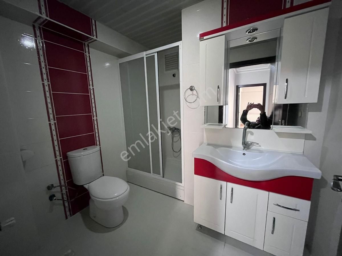 Mareşal Çakmak Mah.de Asansörlü E..banyolu 130m2 3+1 Daire - Görsel 17