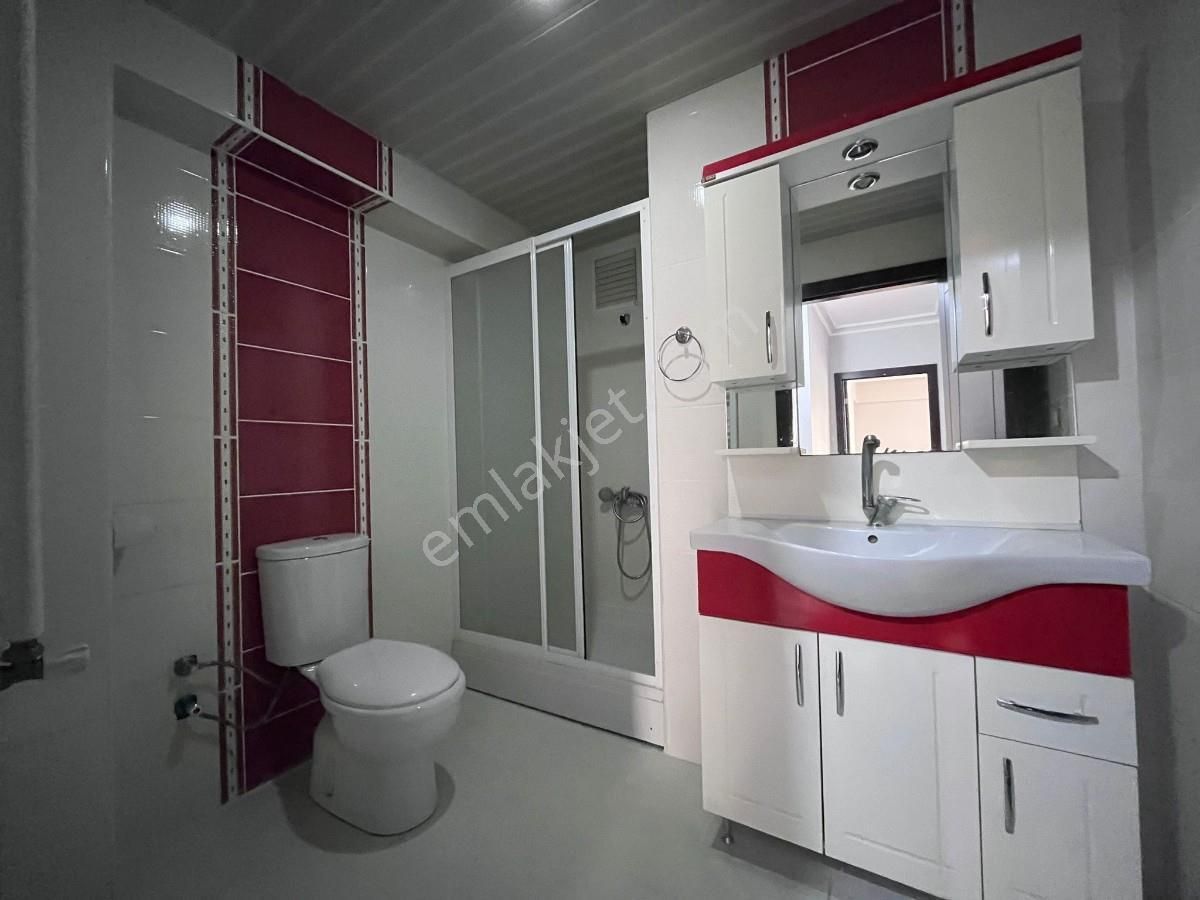 Mareşal Çakmak Mah.de Asansörlü E..banyolu 130m2 3+1 Daire - Görsel 20