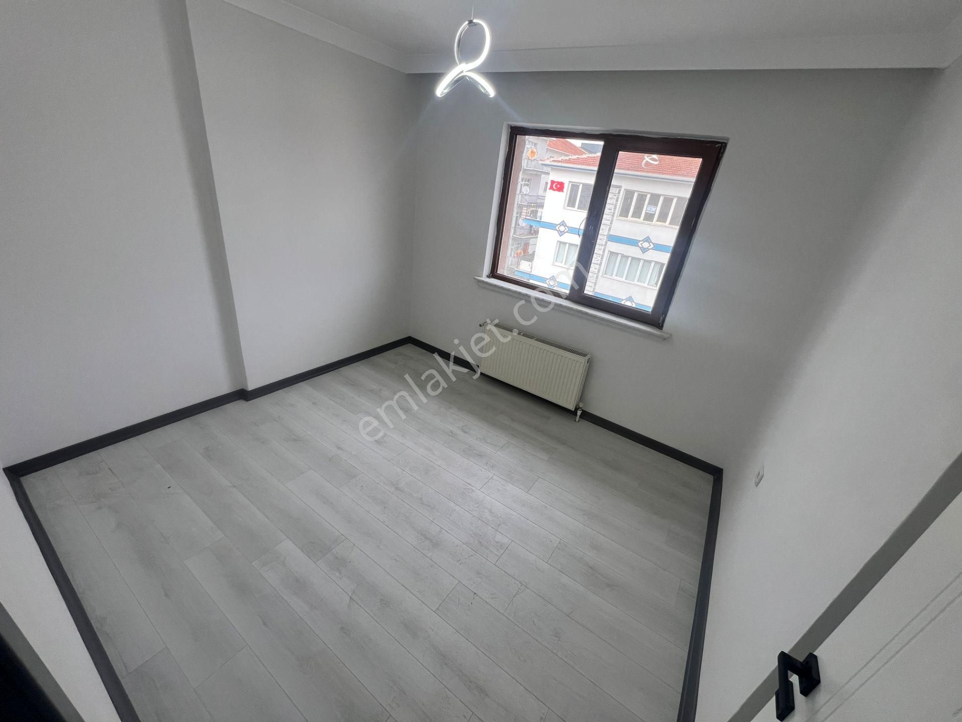 Sincan Akşemsettin Mah Ön Cephe Salon Bagımsız 4+1 Teras - Görsel 17