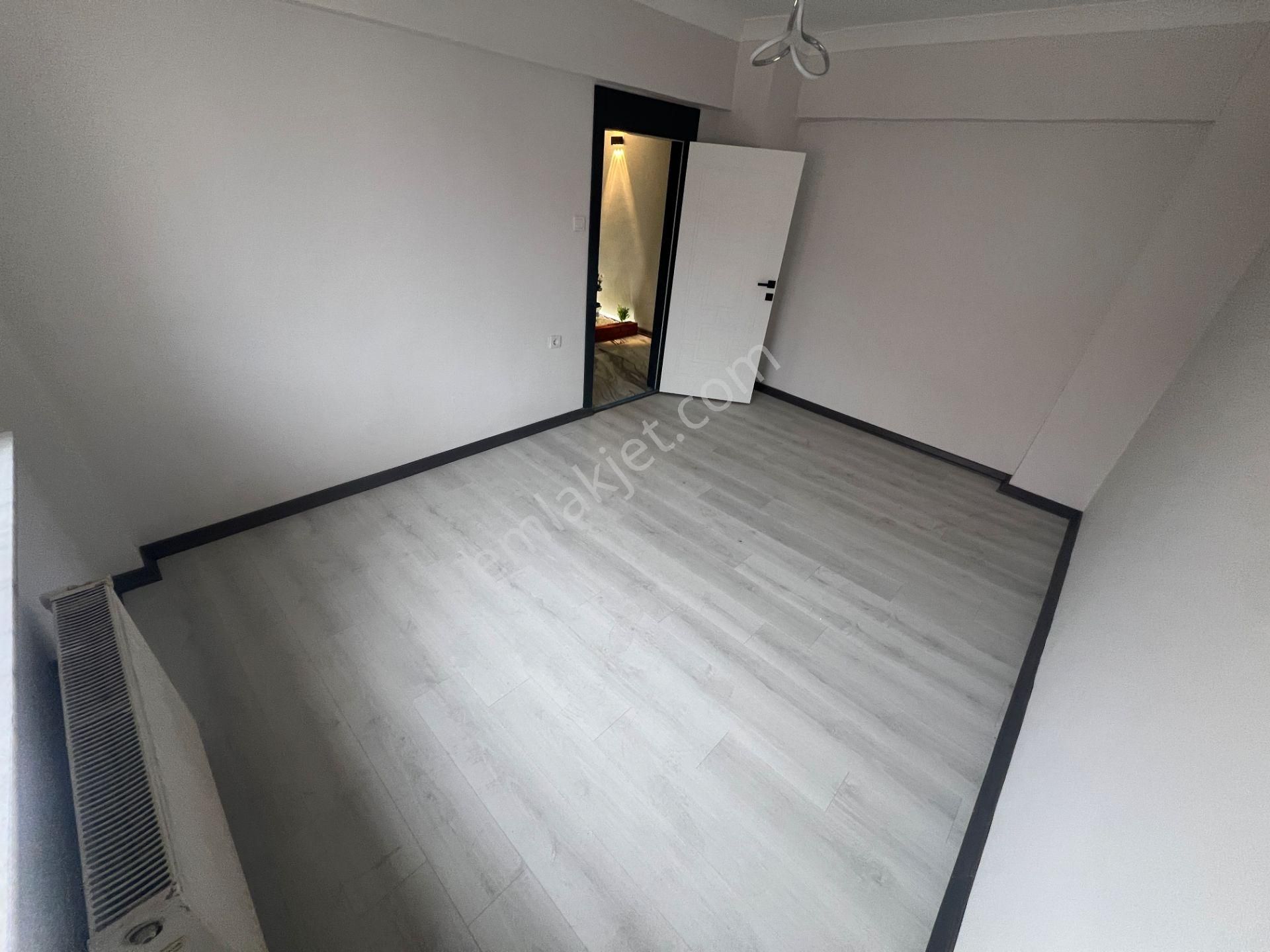 Sincan Akşemsettin Mah Ön Cephe Salon Bagımsız 4+1 Teras - Görsel 25