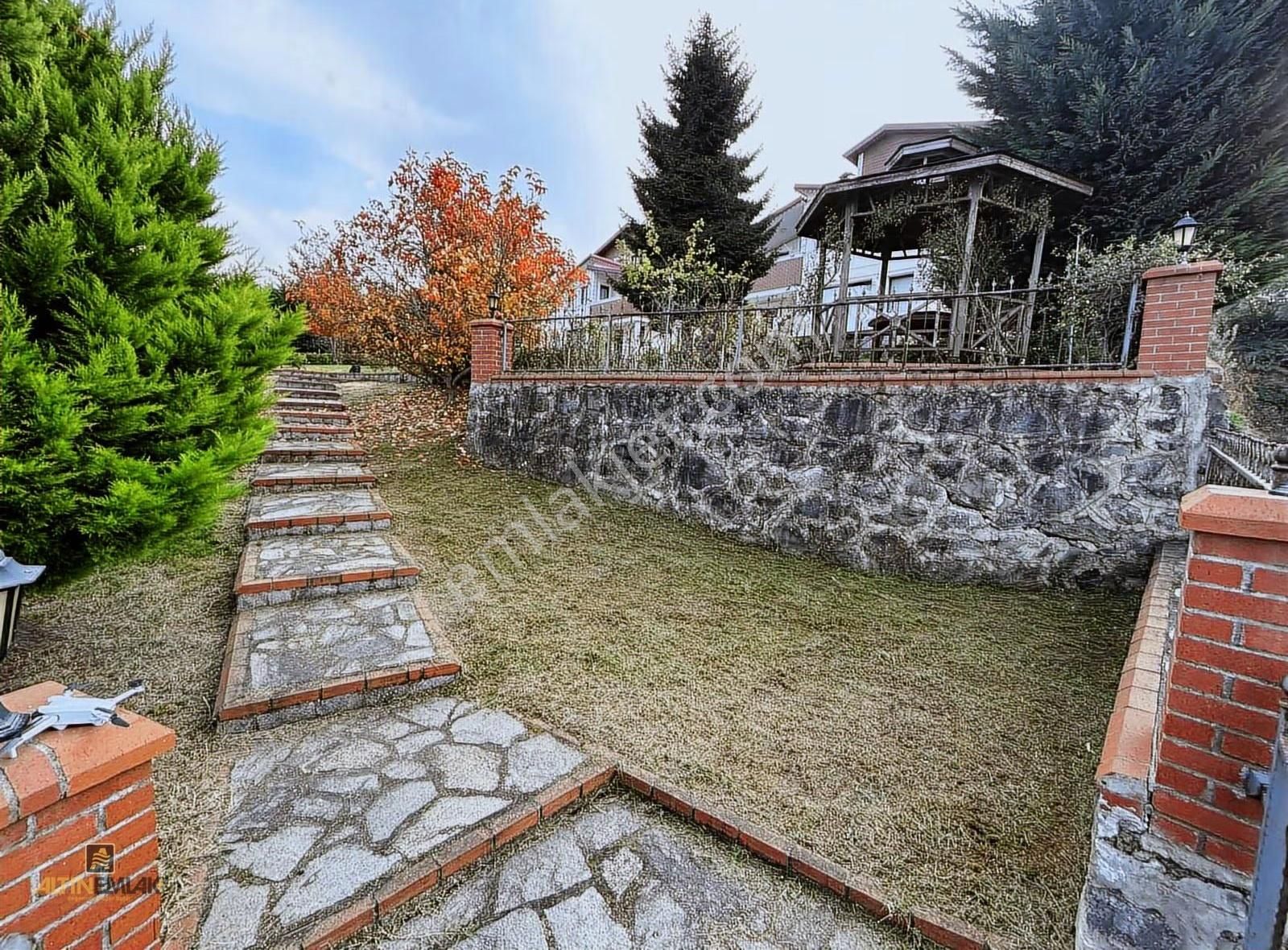 Altın Emlak Trabzonda Satılık Fırsat Villa - Görsel 17