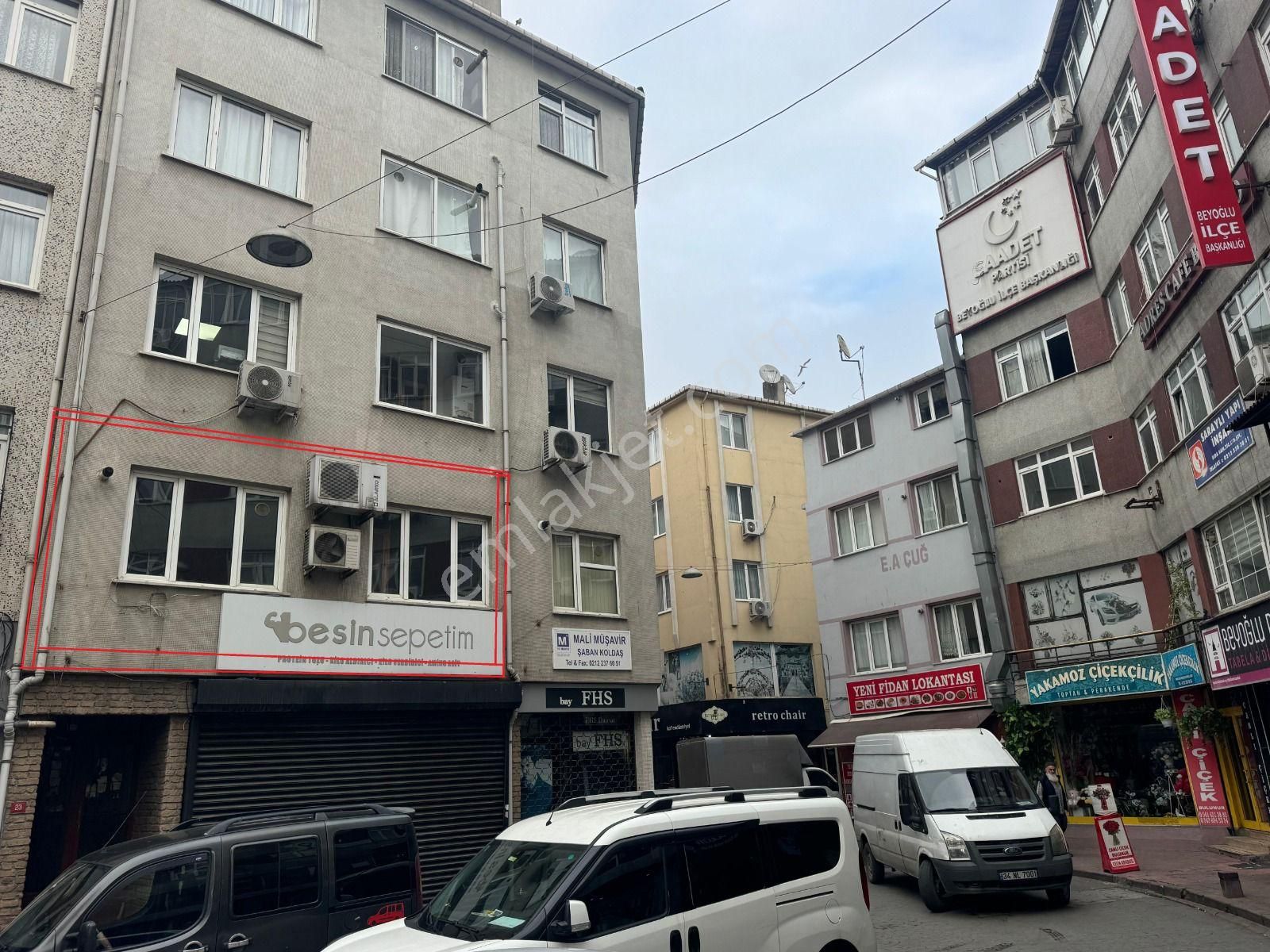 Kaşımpaşa Merkez'de Kiralık 1+1 Ofis & Büro