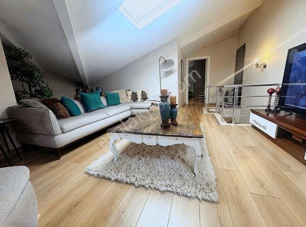 Kozyatağı Satılık Dubleks Havzlu İskanlı 3 Wc Li 285m2 4+1 Aydınlık Ferah Fırsat Daire - Görsel 2