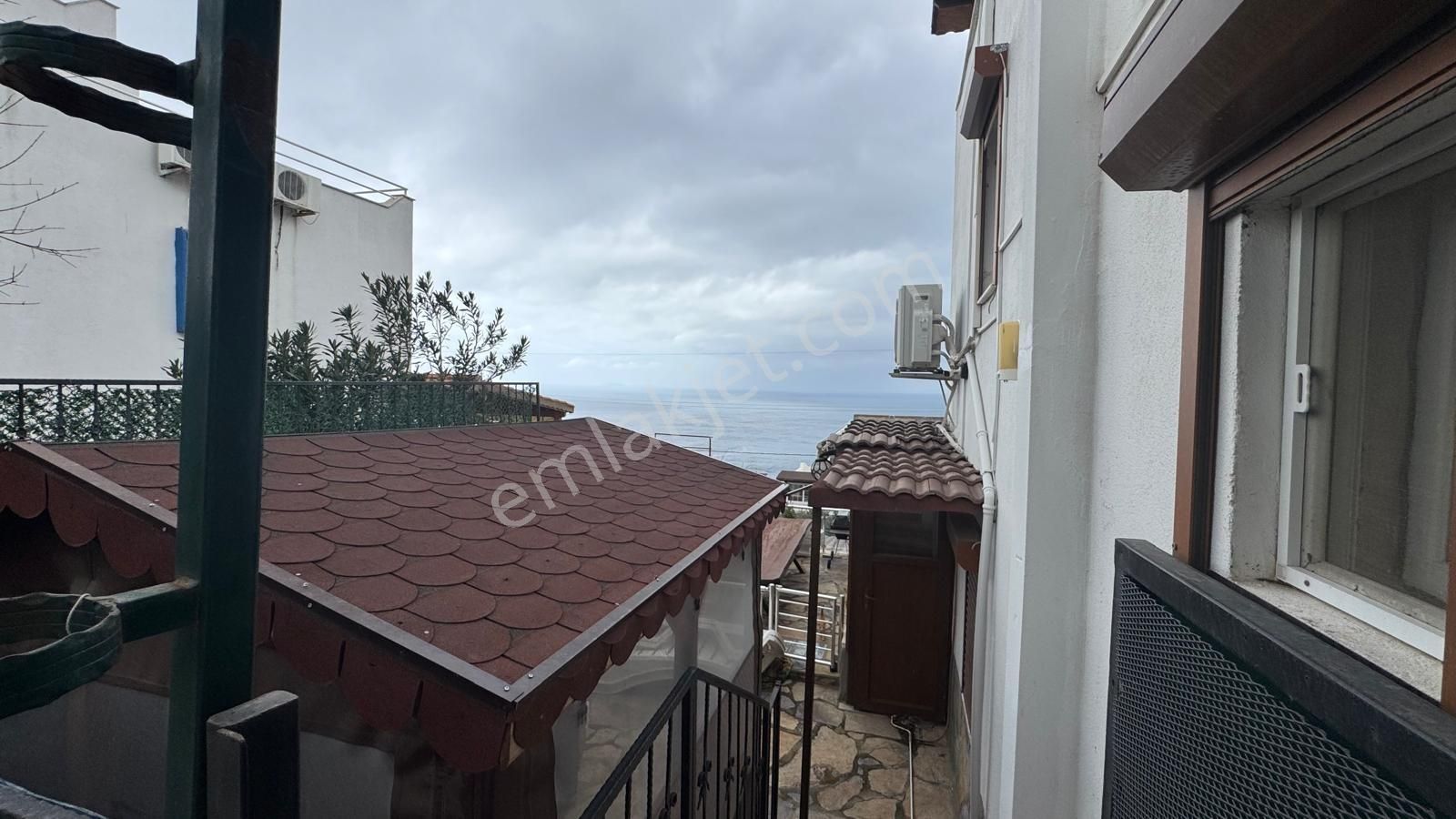 Yalıkavakta 3+1 Deniz Manzaralı 1+1 Müştemilatlı Triplex Villa - Görsel 35