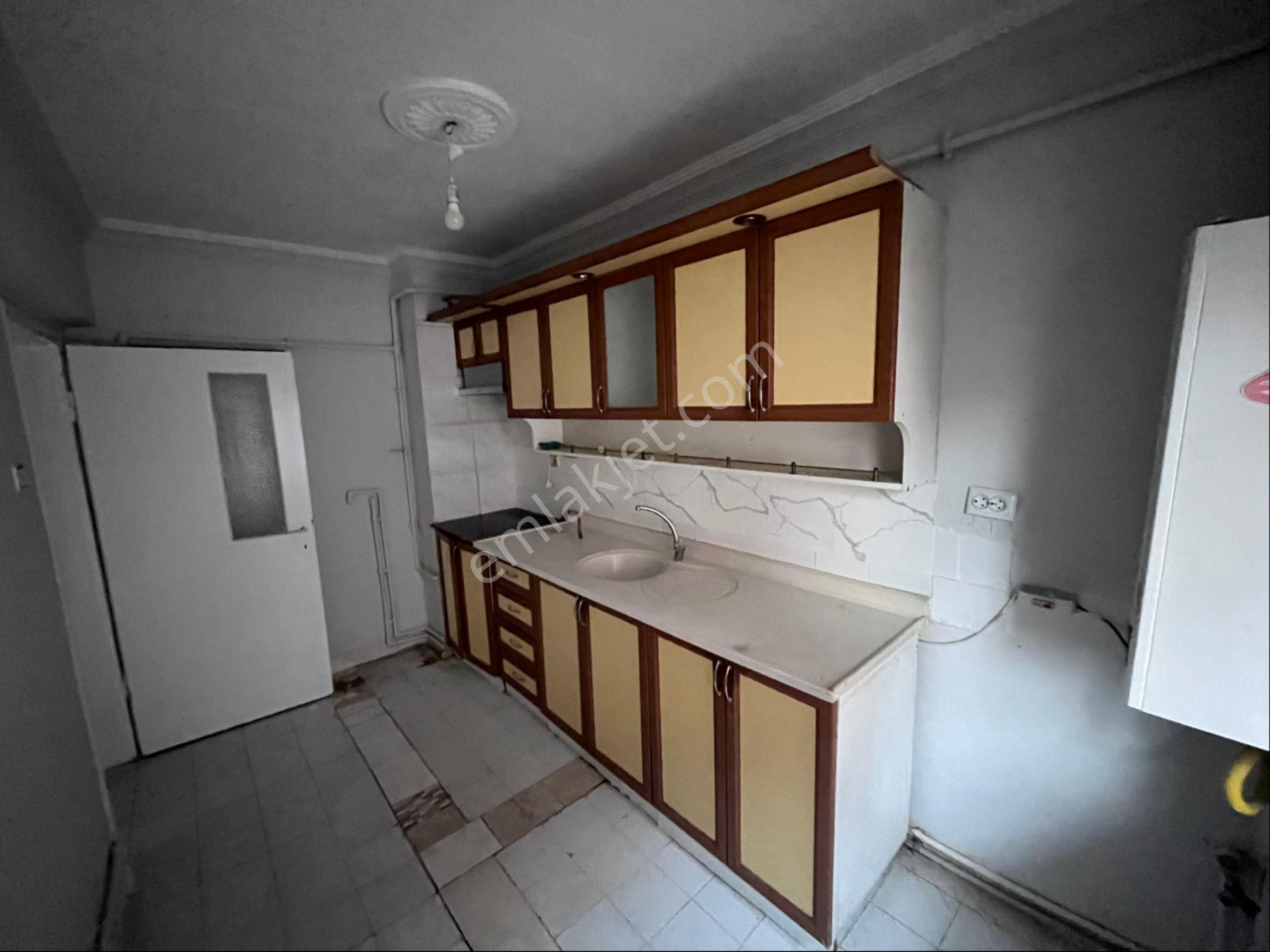 Sincan İstasyon Mh.'de 3+1 Ön Cephe 2.orta Kat Satılık Daire - Görsel 3