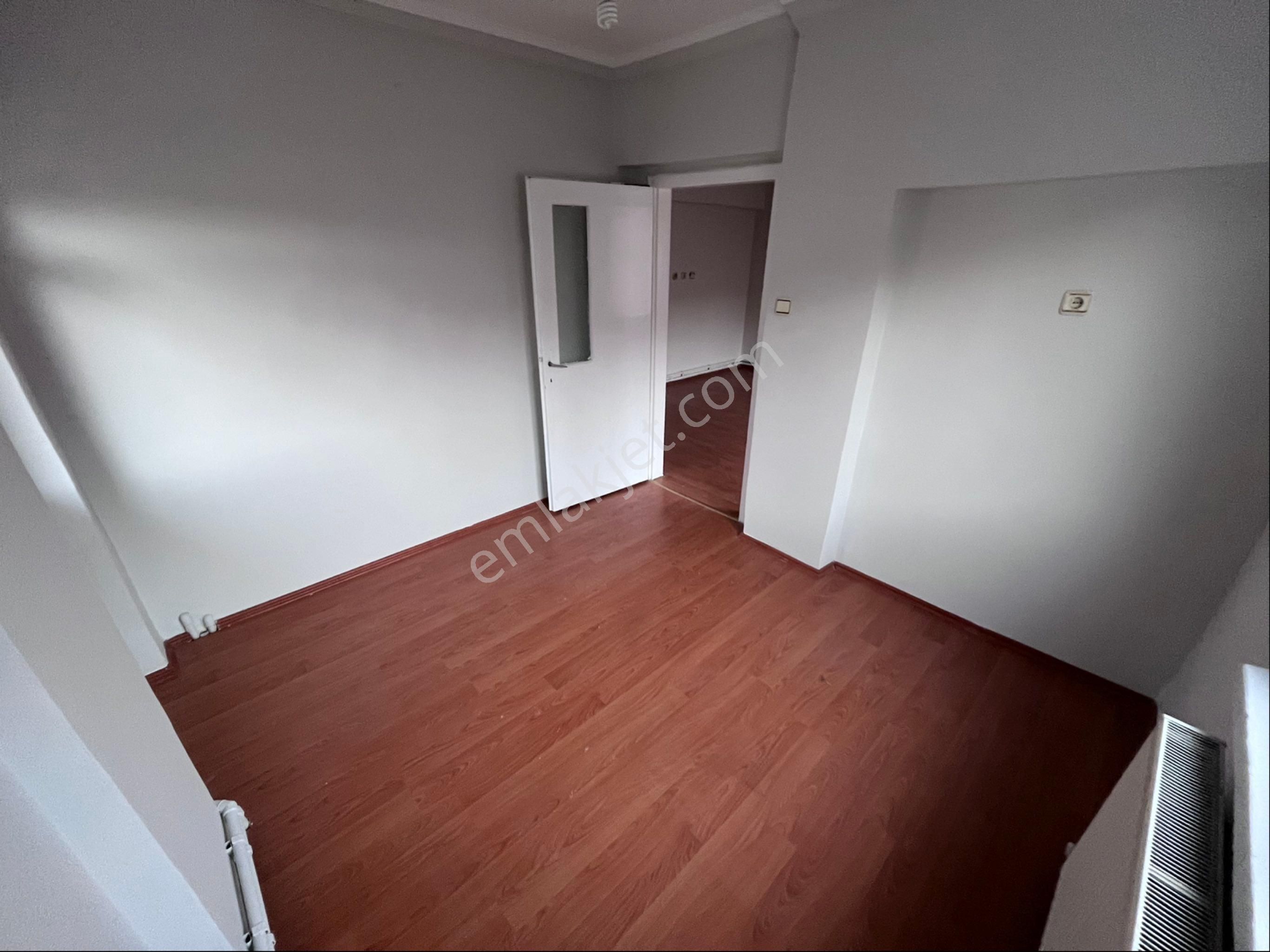 Sincan İstasyon Mh.'de 3+1 Ön Cephe 2.orta Kat Satılık Daire - Görsel 8