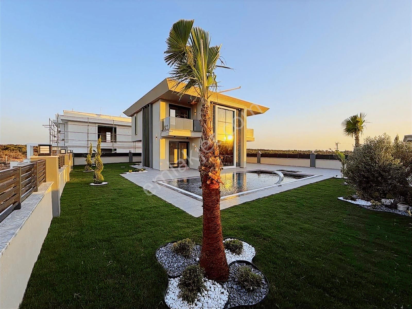 Didim Efeler Mahallesinde Satılık 4+1 Lüks Müstakil Villa - Görsel 9