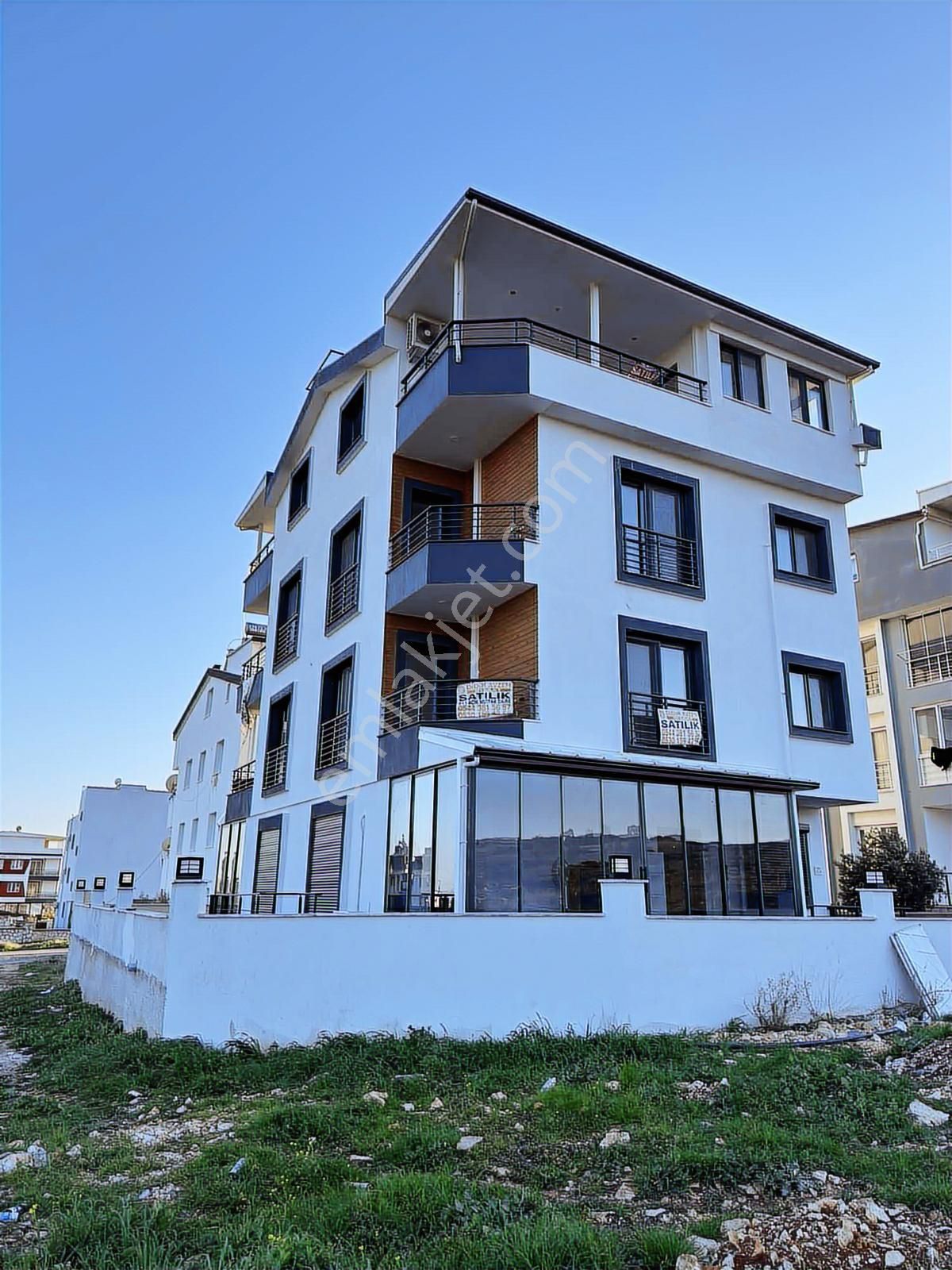 Aydın / Didim Cumhuriyet Mahallesi 2+1 Açık Mutfak Daire