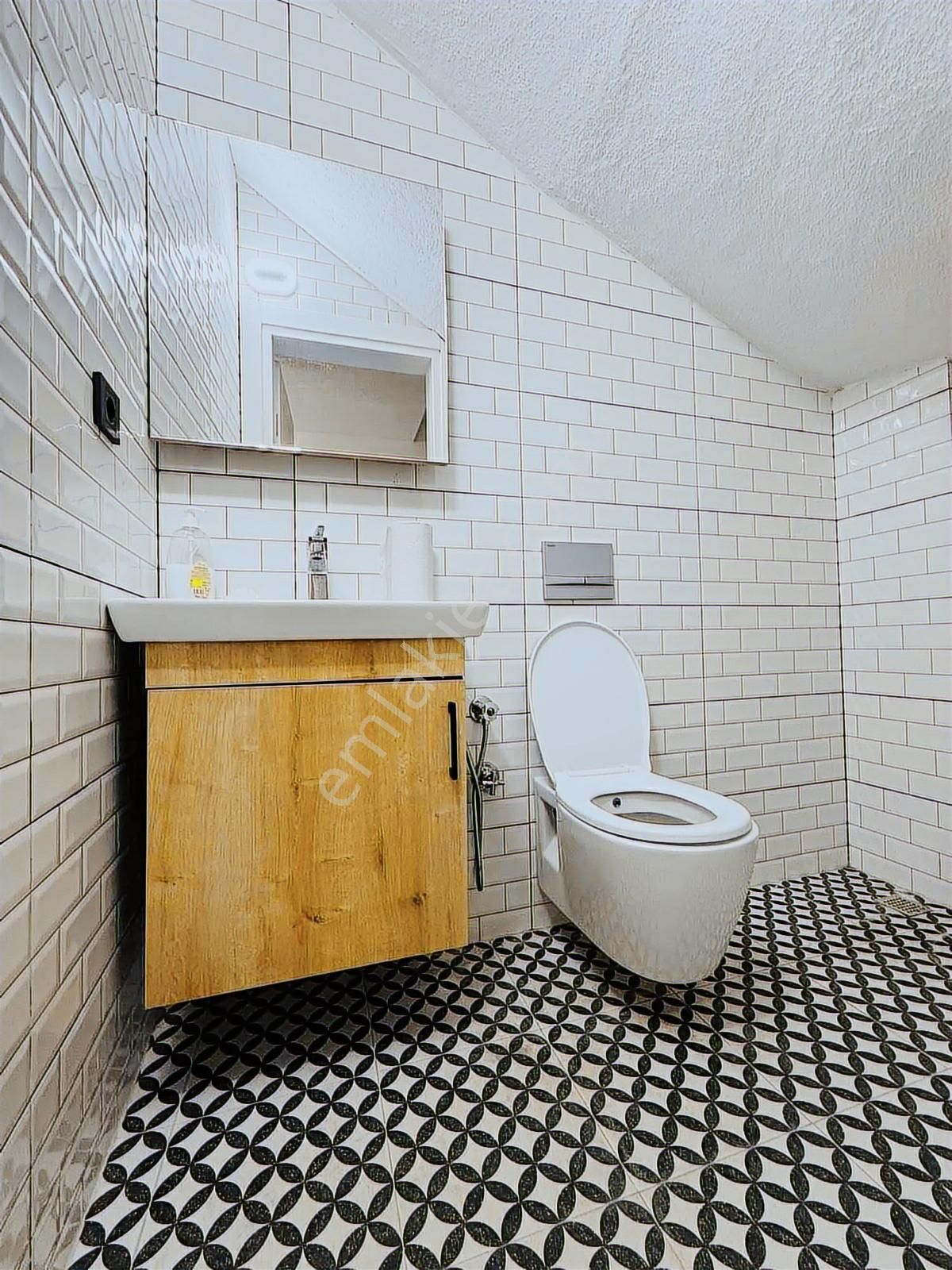 Didim Efeler Mahallesinde Havuzlu&güvenlikli Site 3+1 Villa - Görsel 14