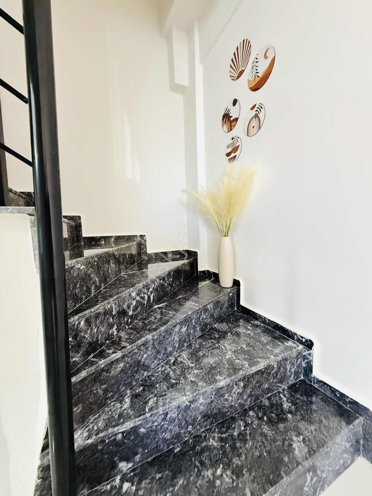Didim Efeler Mahallesinde Havuzlu&güvenlikli Site 3+1 Villa - Görsel 10
