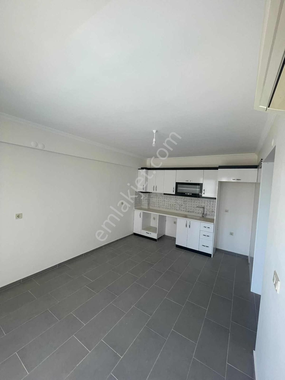 Didim Mavişehirde Havuzlu, Güvenlikli Sitede 1+1 Sıfır Daire - Görsel 4