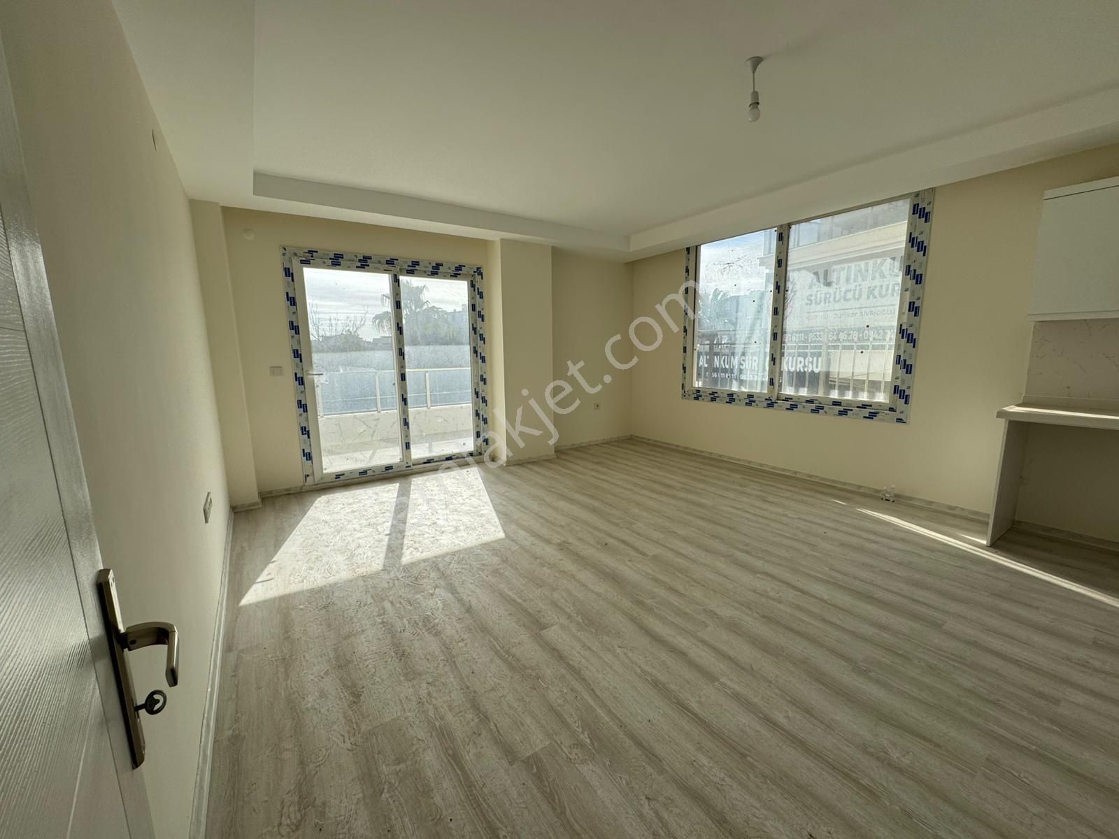 Merkezin Kalbinde! Efeler Mahallesinde Sıfır 3+1 Fırsat Daire - Görsel 2