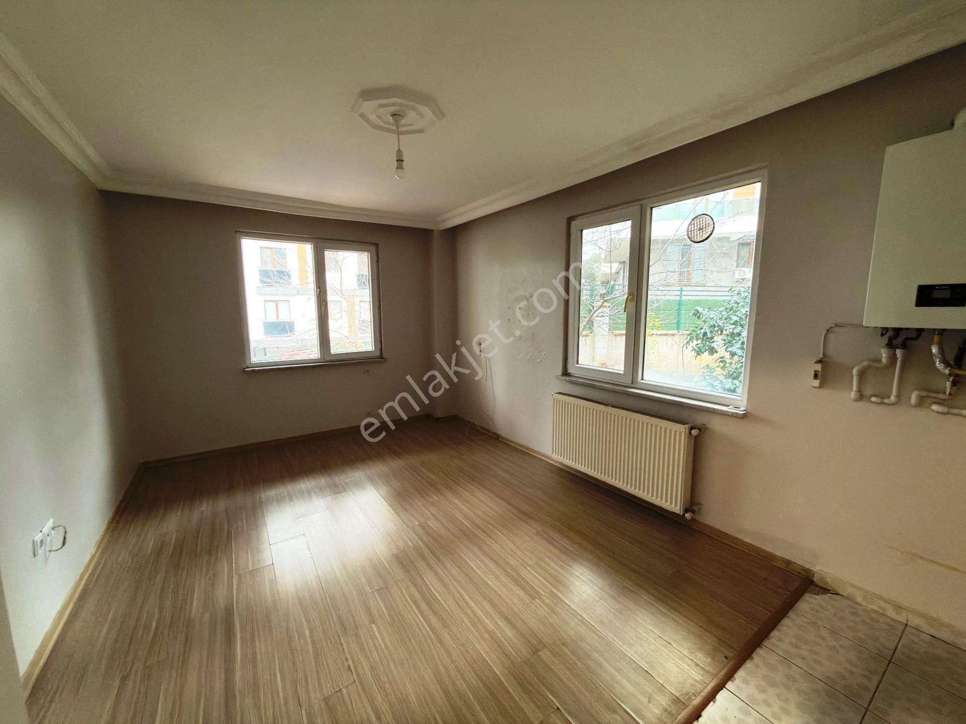 Sultançiftliği'nde Genç Binada Temiz Ankastreli 65m2 Kiralık 1+1 - Görsel 3