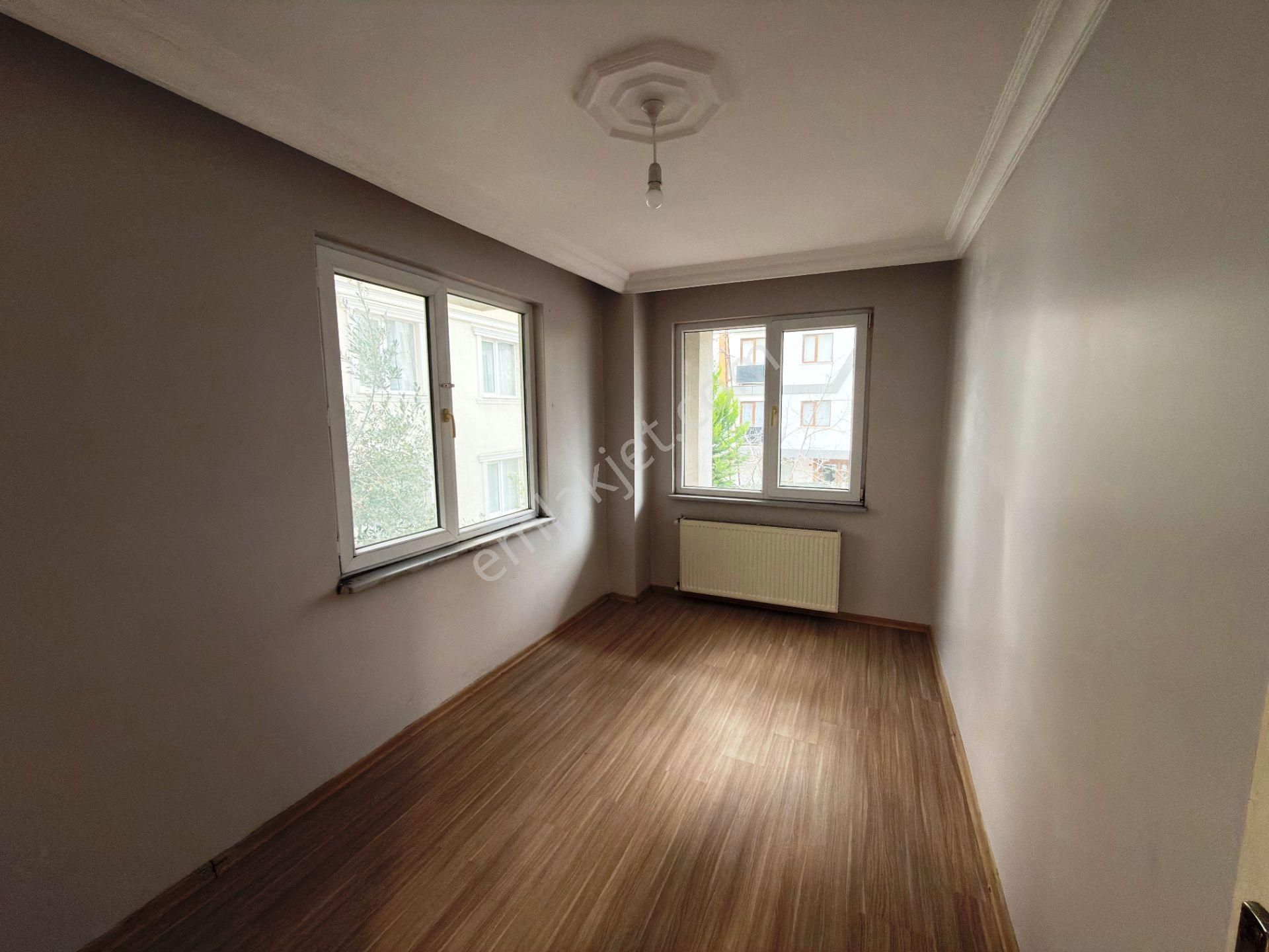 Sultançiftliği'nde Genç Binada Temiz Ankastreli 65m2 Kiralık 1+1 - Görsel 17