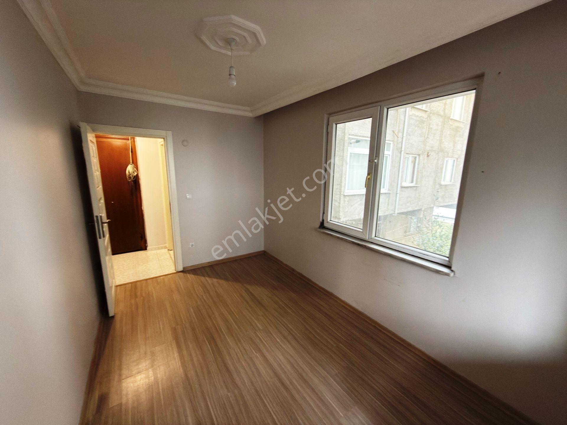 Sultançiftliği'nde Genç Binada Temiz Ankastreli 65m2 Kiralık 1+1 - Görsel 19