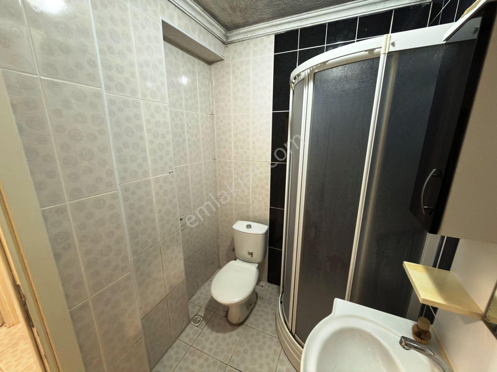 Sultançiftliği'nde Genç Binada Temiz Ankastreli 65m2 Kiralık 1+1 - Görsel 27