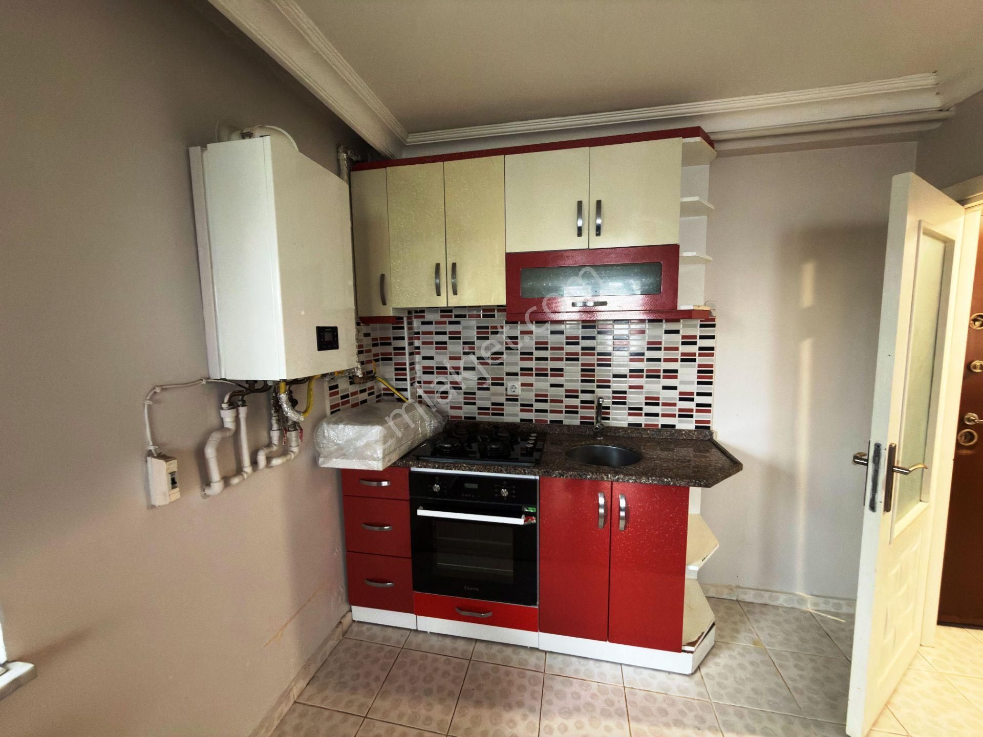 Sultançiftliği'nde Genç Binada Temiz Ankastreli 65m2 Kiralık 1+1 - Görsel 11