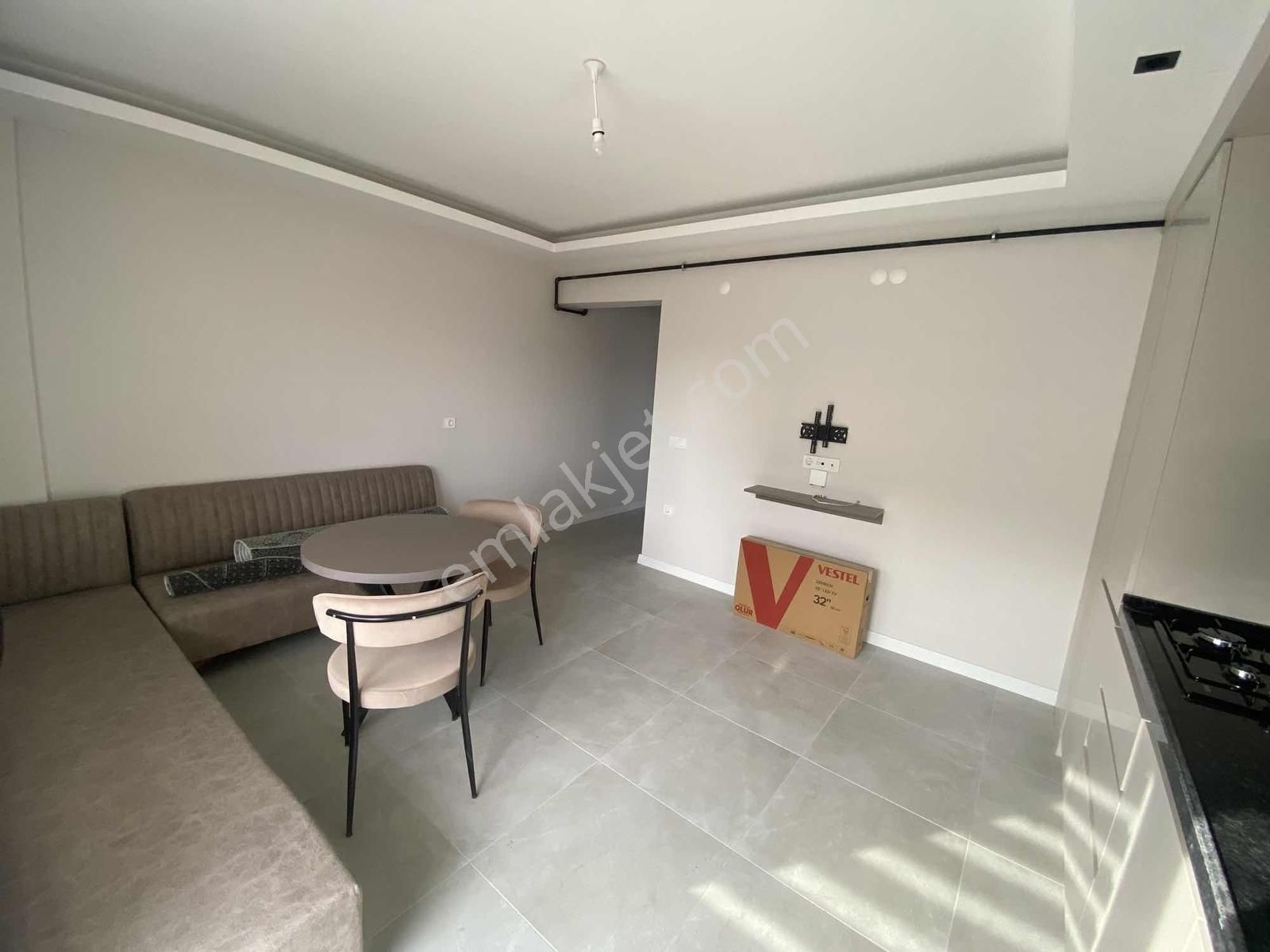 Esenboğa Mahallesinde Cadde Üzeri Full Eşyalı Satılık Daire - Görsel 19