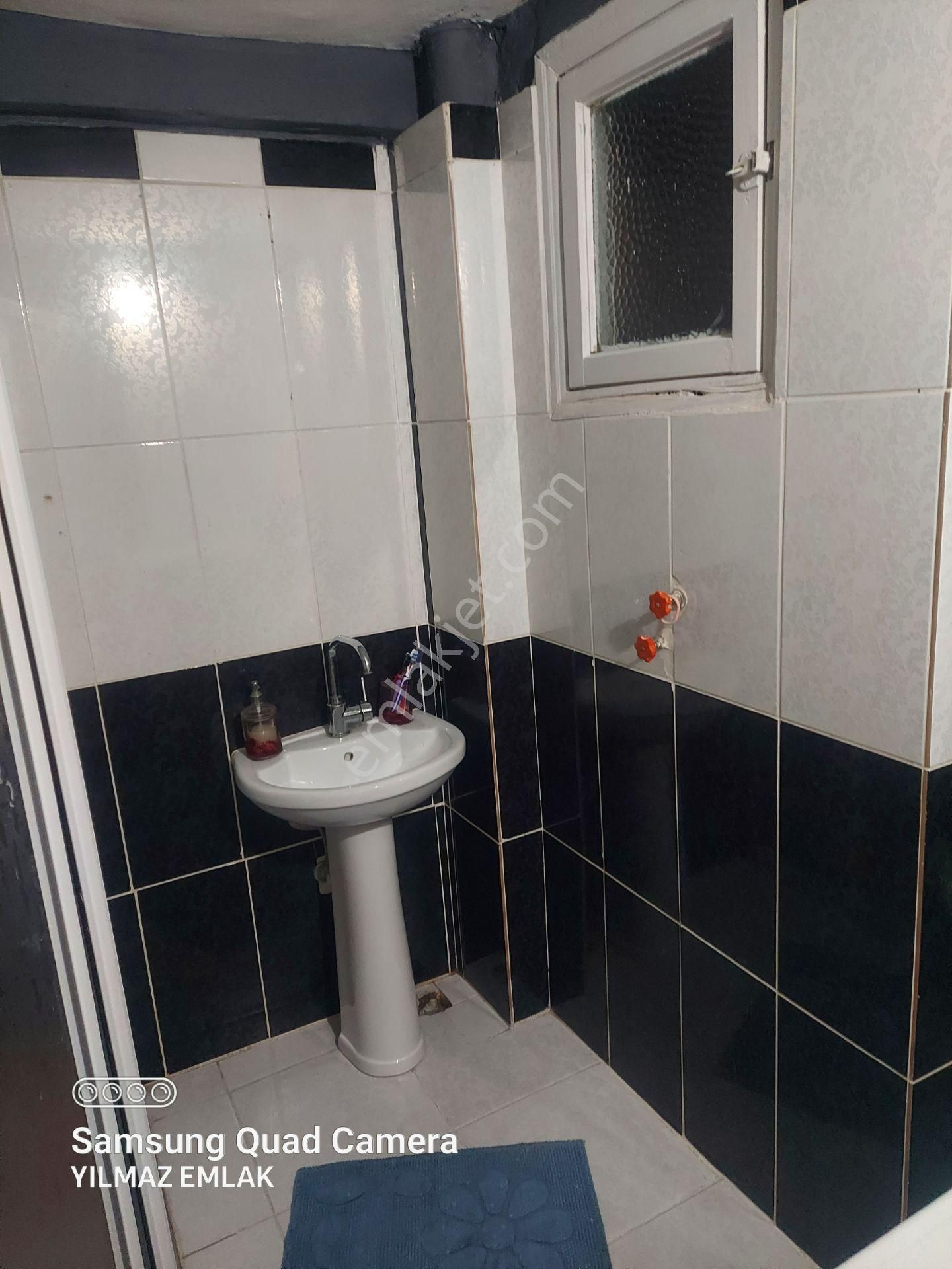 Cumhuriyet Mahallesinde Satılık Ara Kat 3 + 1 Daire - Görsel 24