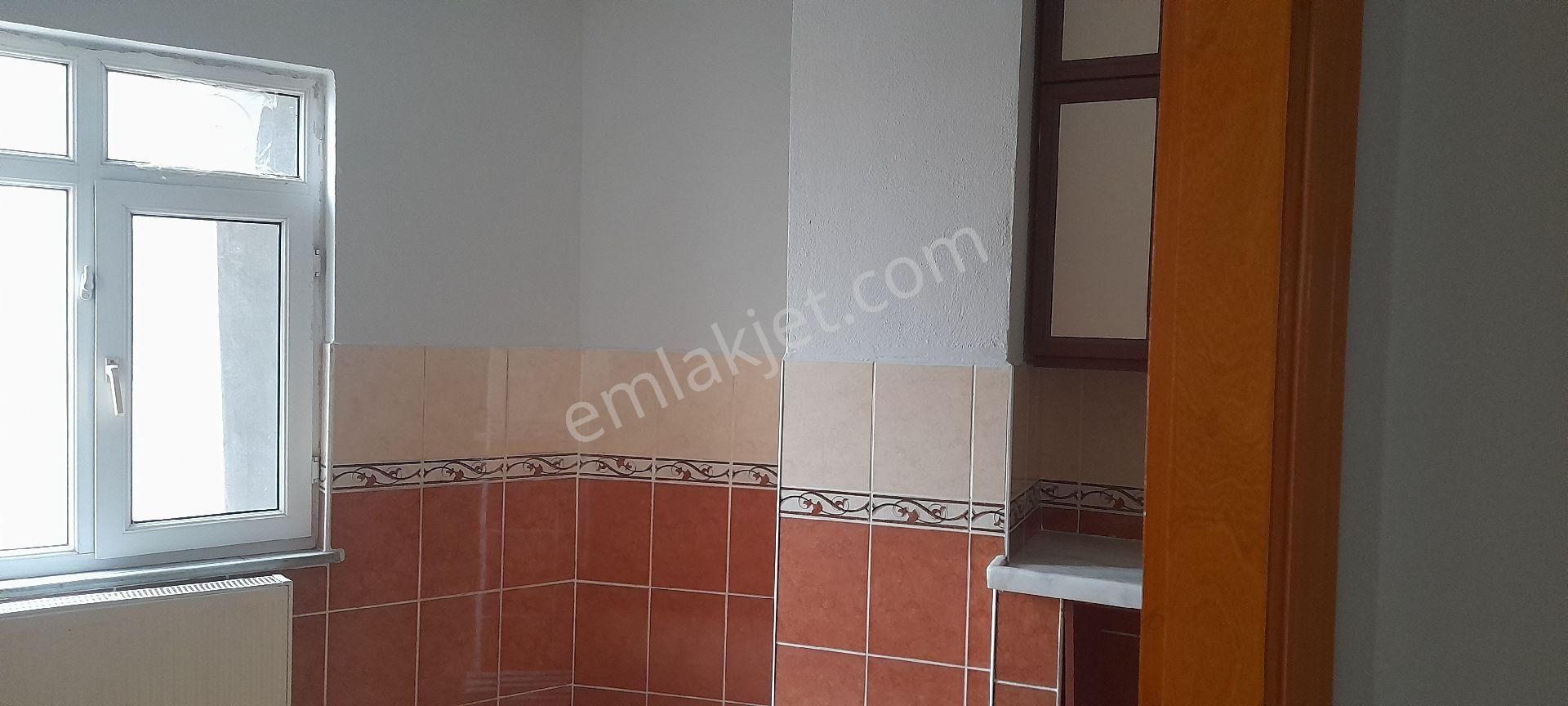 İlçe Merkezinde Doğalgazlı 2+1 Temiz Daire - Görsel 6