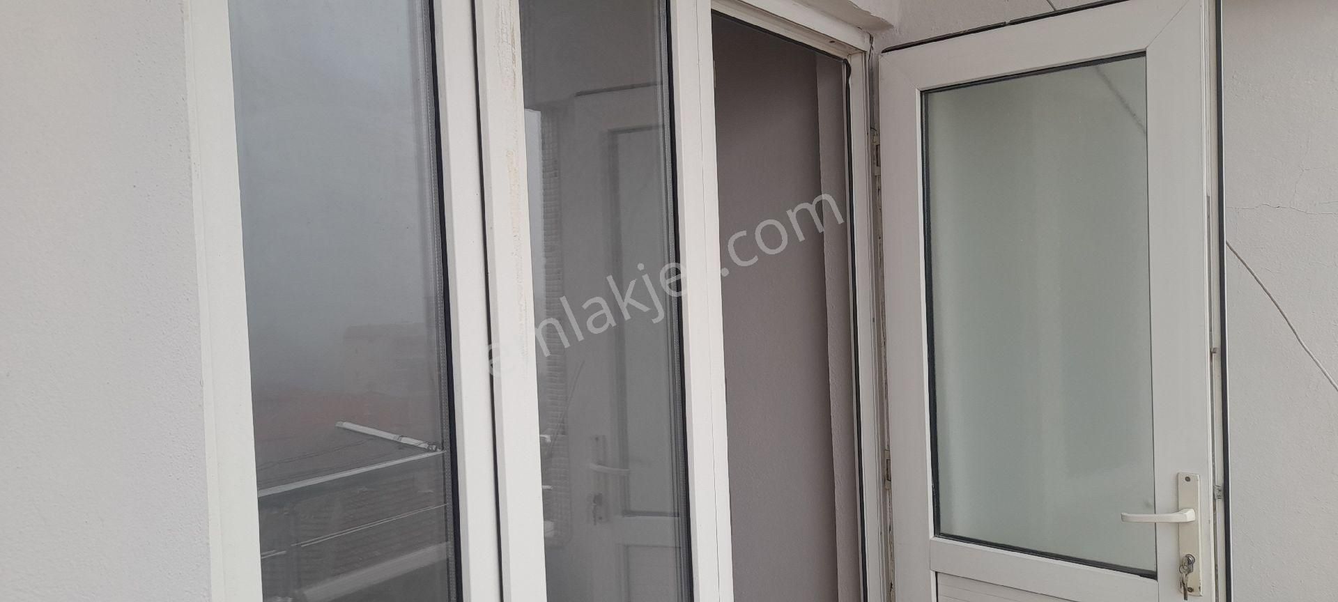 İlçe Merkezinde Doğalgazlı 2+1 Temiz Daire - Görsel 8