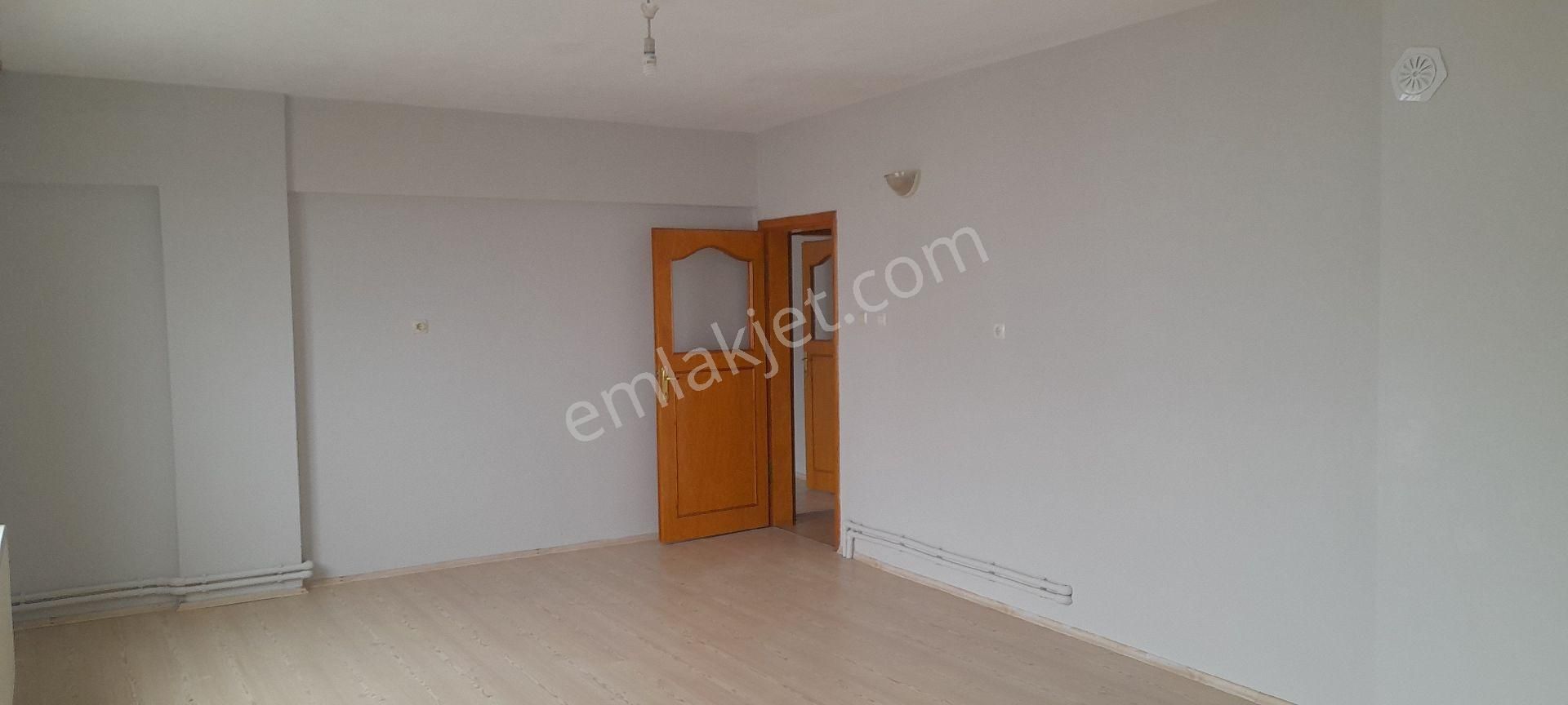 İlçe Merkezinde Doğalgazlı 2+1 Temiz Daire - Görsel 11