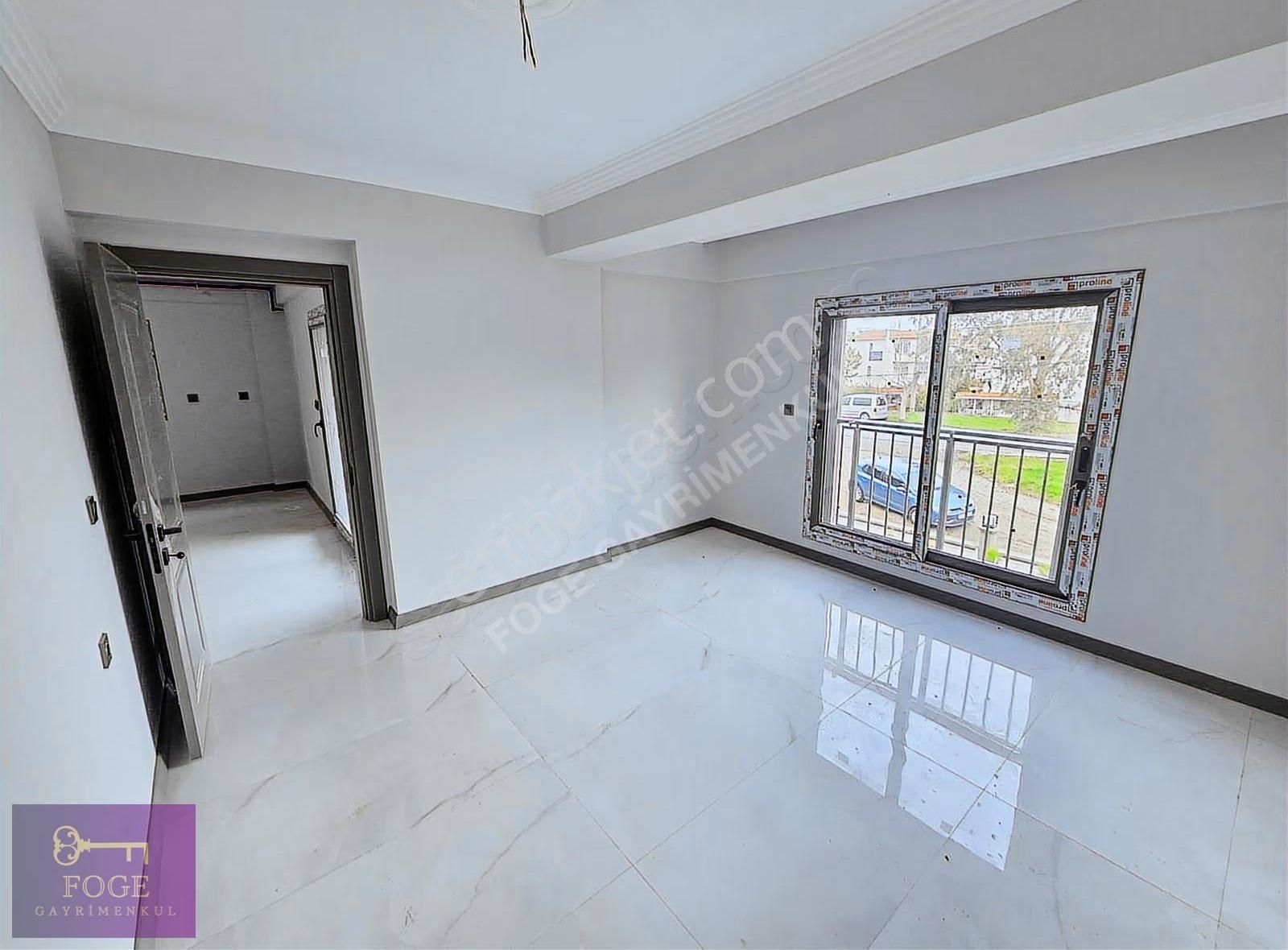 Yenifoça'da Gözde Konumda Sıfır Kiralık Açık Teraslı 2+1 Daire - Görsel 20