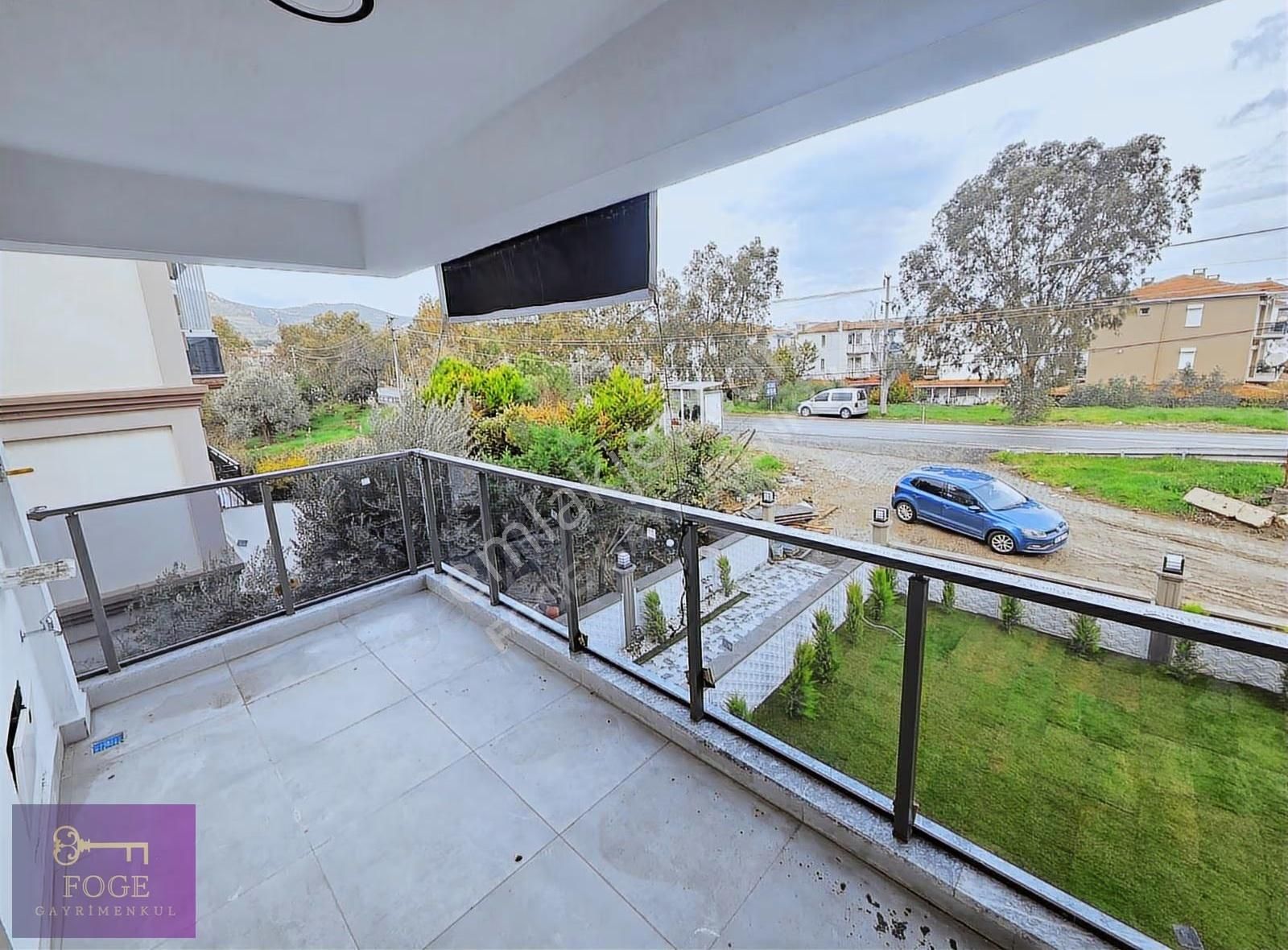 Yenifoça'da Gözde Konumda Sıfır Kiralık Açık Teraslı 2+1 Daire - Görsel 10