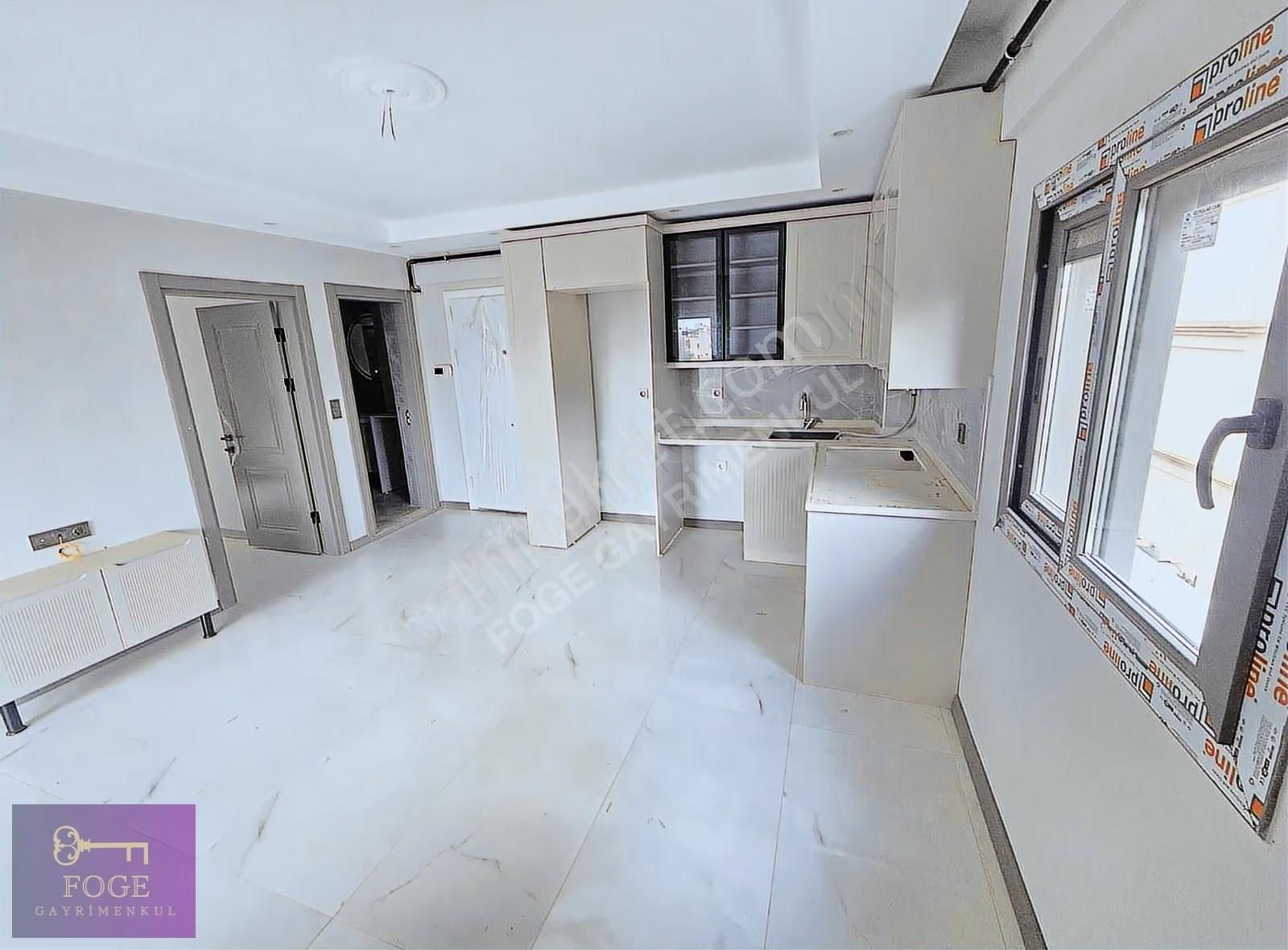 Yenifoça'da Gözde Konumda Sıfır Kiralık Açık Teraslı 2+1 Daire - Görsel 26