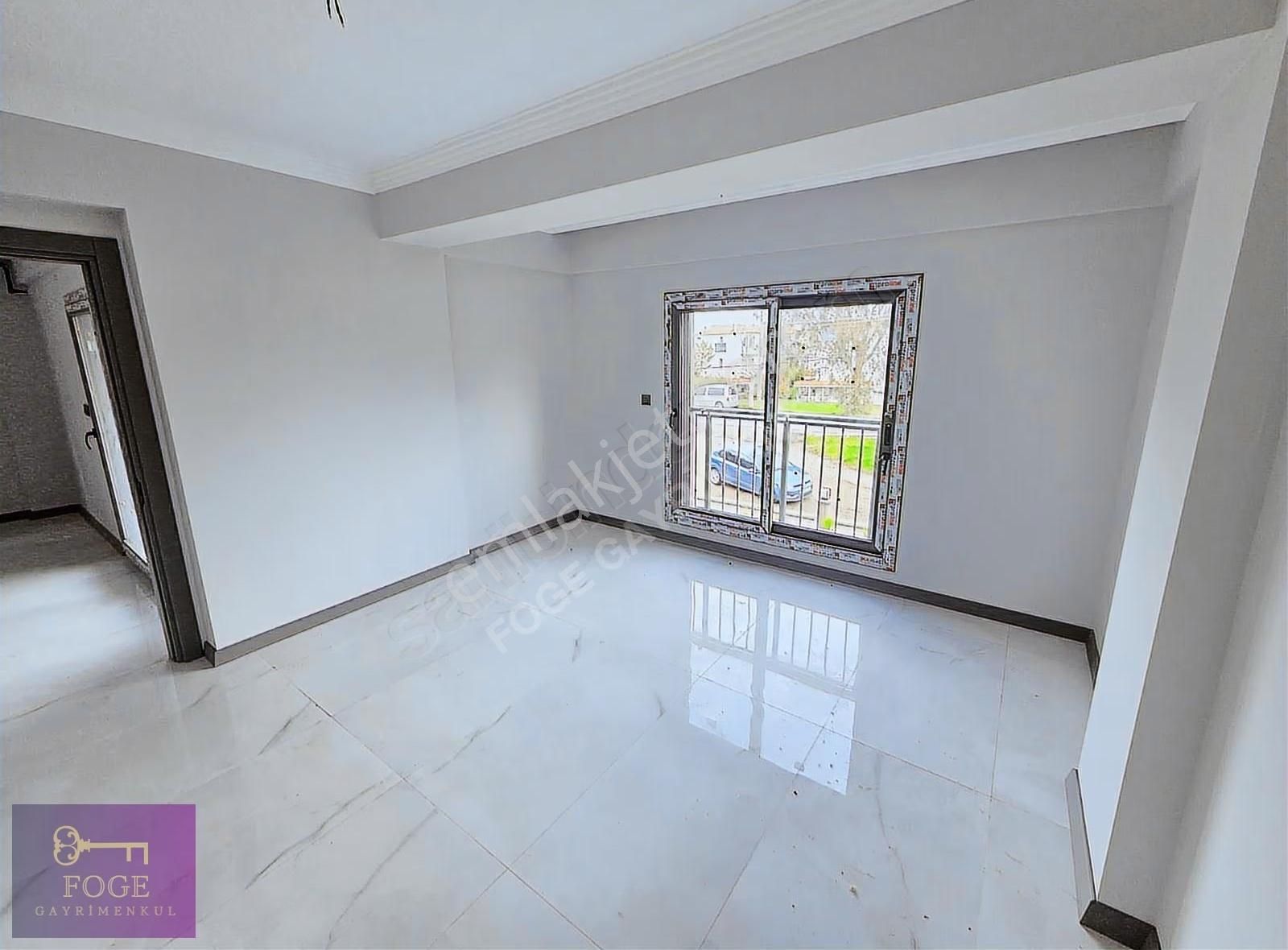 Yenifoça'da Gözde Konumda Sıfır Kiralık Açık Teraslı 2+1 Daire - Görsel 23