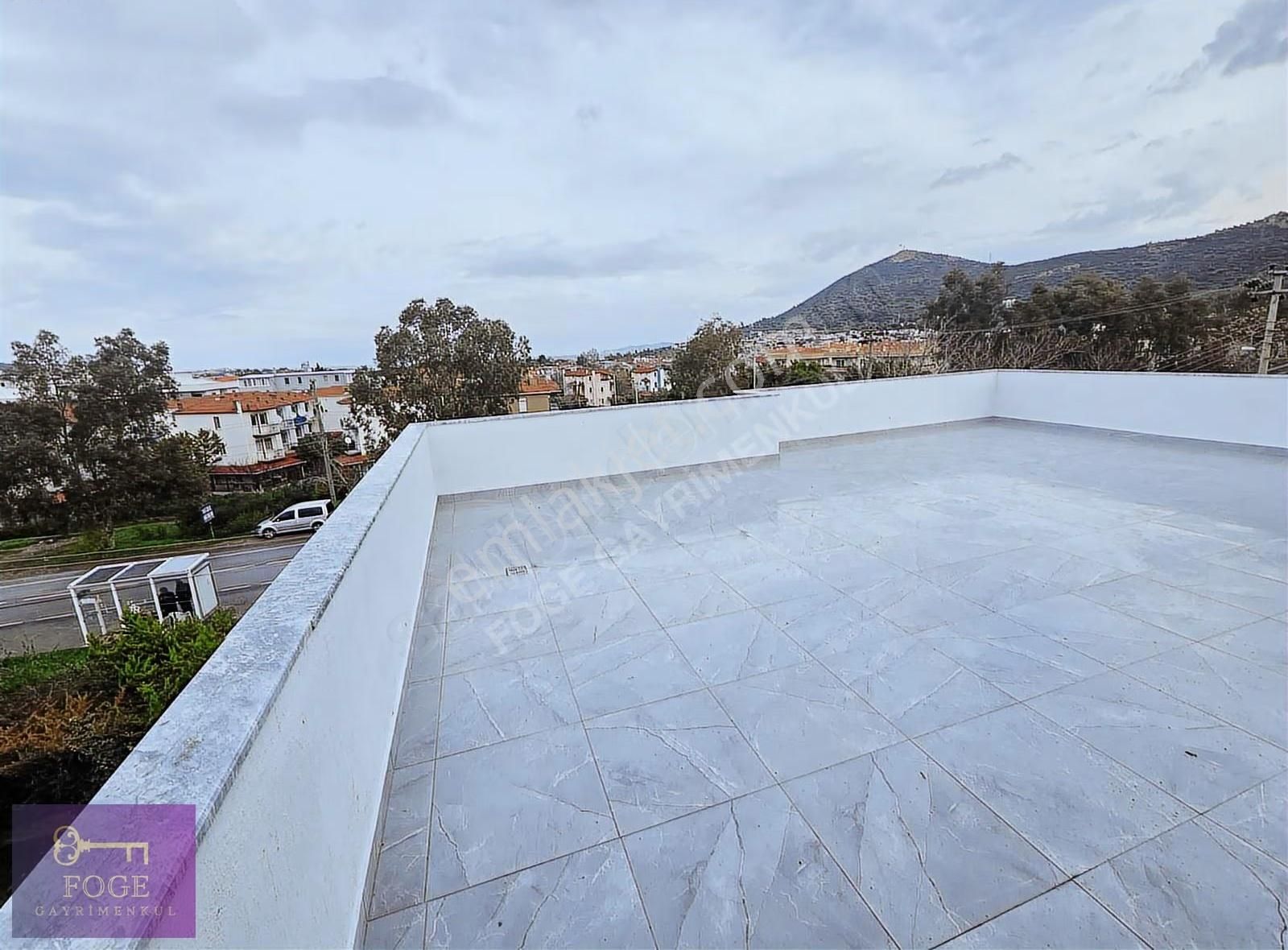 Yenifoça'da Gözde Konumda Sıfır Kiralık Açık Teraslı 2+1 Daire - Görsel 6