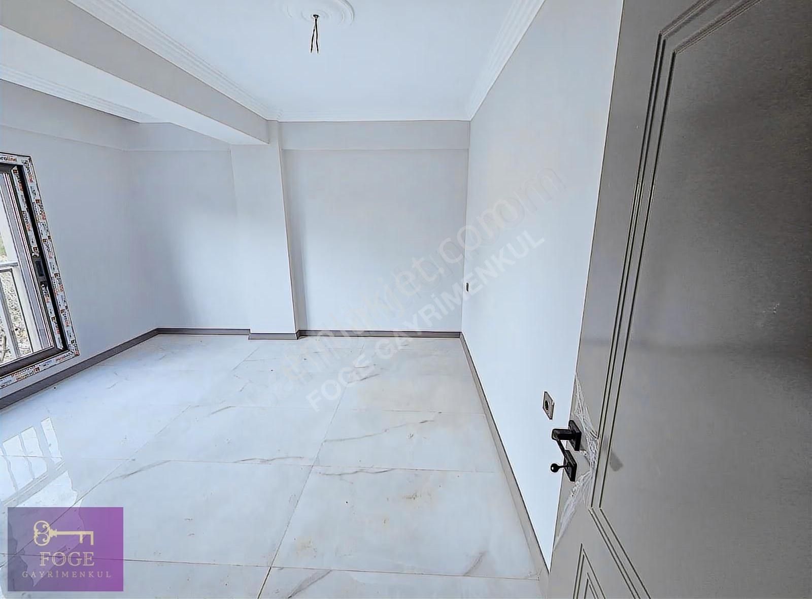 Yenifoça'da Gözde Konumda Sıfır Kiralık Açık Teraslı 2+1 Daire - Görsel 15