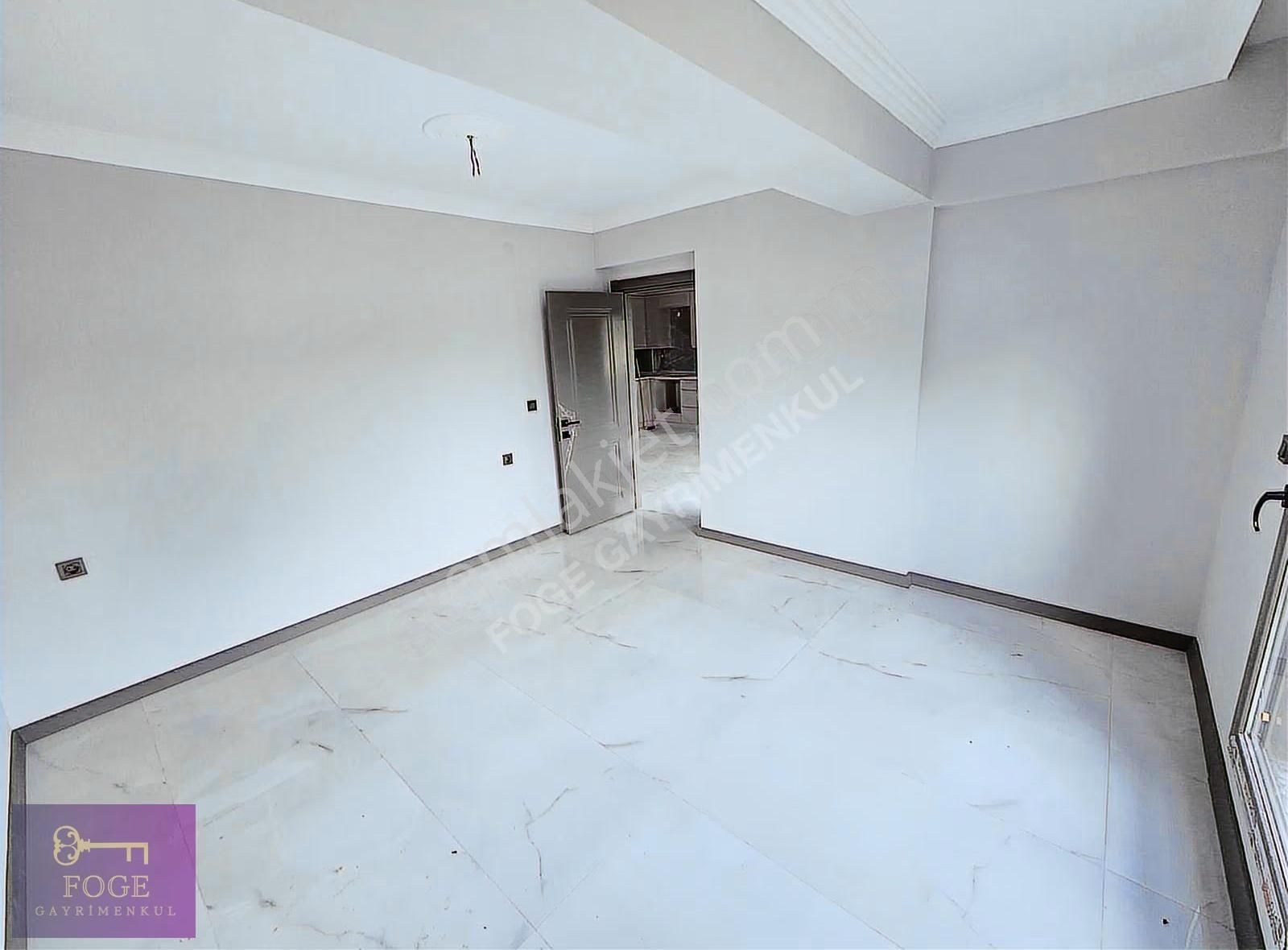 Yenifoça'da Gözde Konumda Sıfır Kiralık Açık Teraslı 2+1 Daire - Görsel 17