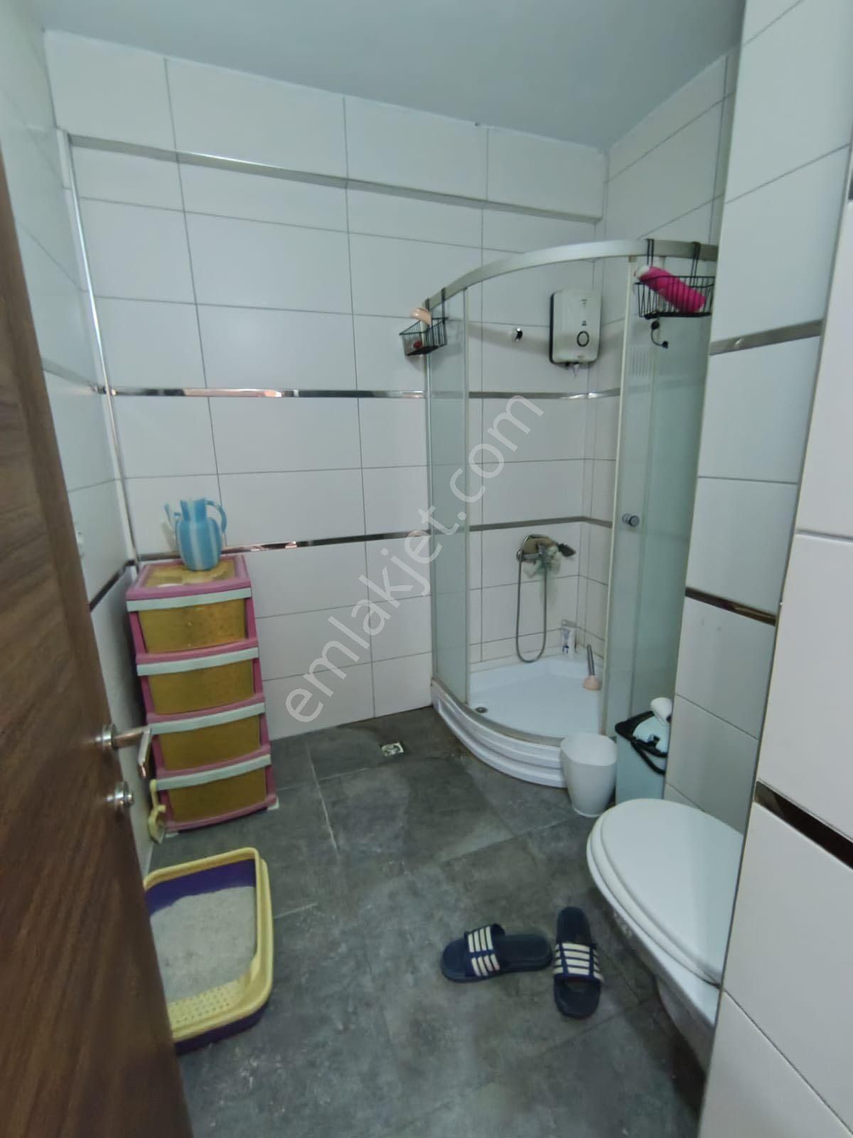 Turgutlu Satılık Yedi Eylül Mah 120m2 3+1 Oda 2. Kat Doğalgazlı Balkonlu 6 Yıllık Daire - Görsel 7