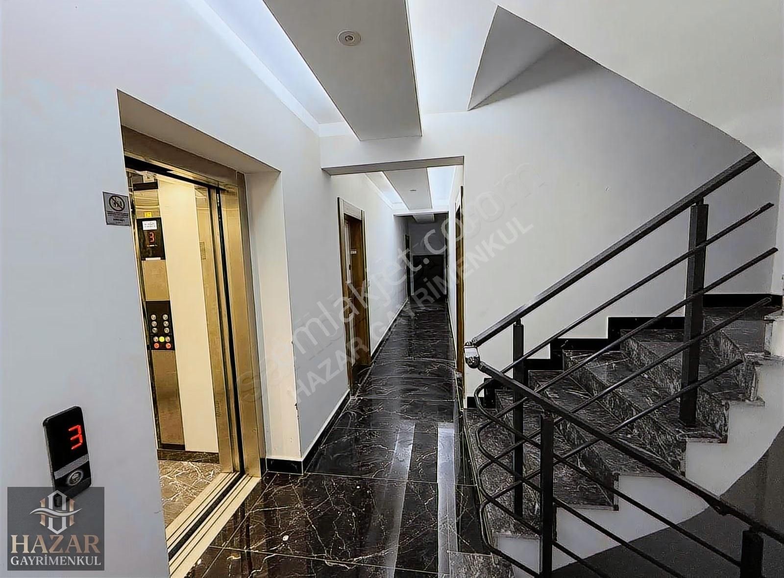 Kuşadası Değirmendere Havuzlu Sitede Satılık Eşyalı 1 + 1 Daire - Görsel 4