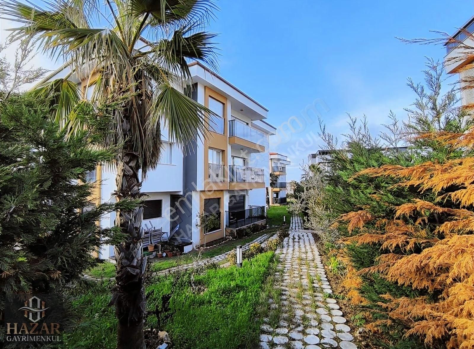 Kuşadası Davutlar Merkezde Havuzlu Sitede 2+1 Lüks Daire - Görsel 24
