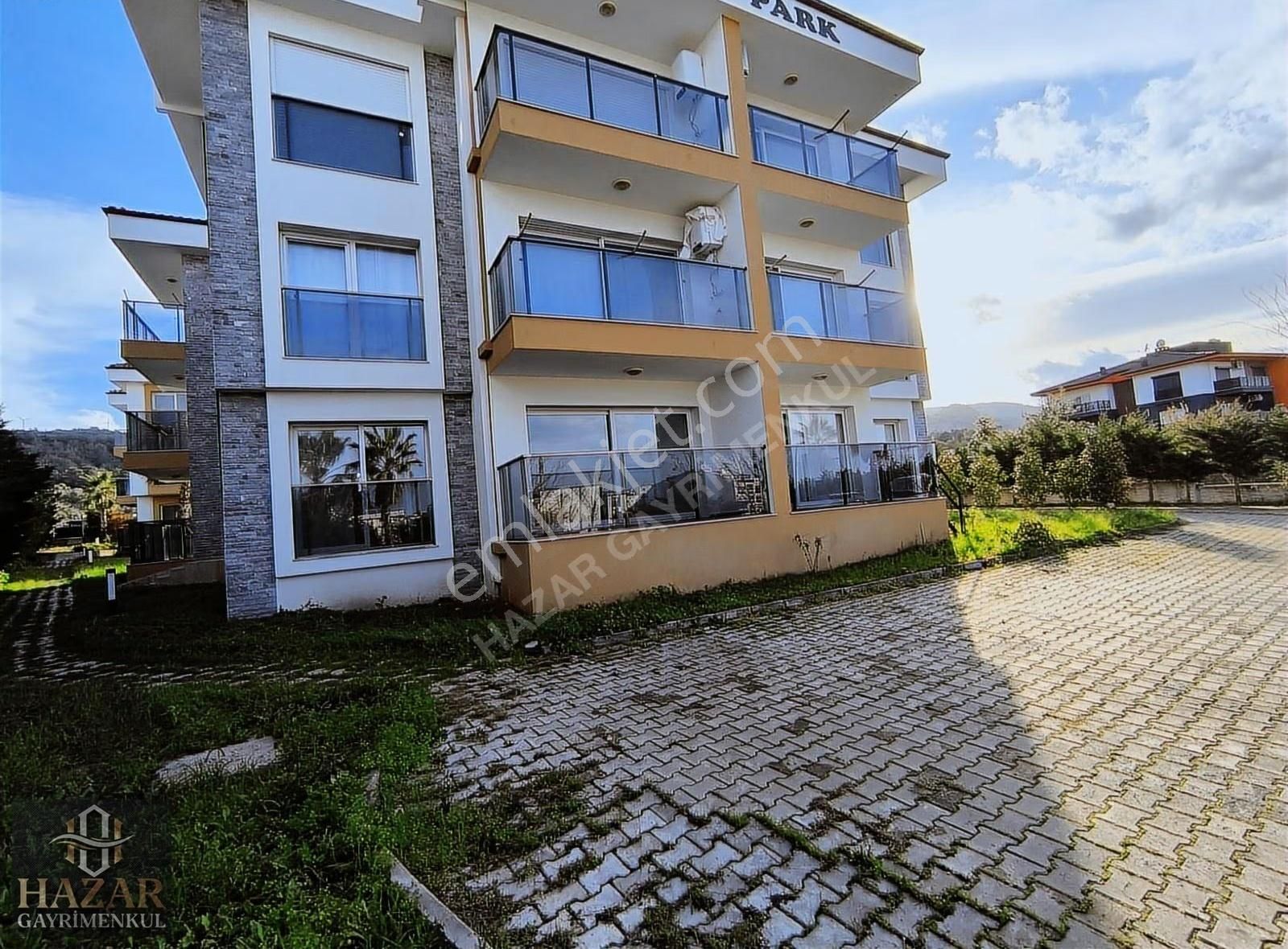 Kuşadası Davutlar Merkezde Havuzlu Sitede 2+1 Lüks Daire - Görsel 18