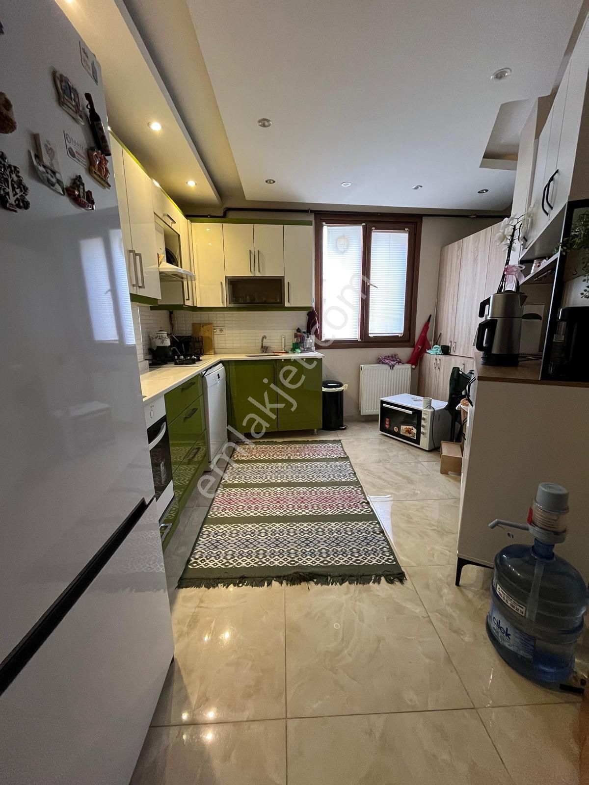 İmren Gayrimenkulden Satılık 1+1 65 M2 Ön Cephe Balkonlu Yüksek Giriş Metrobüse Yakın - Görsel 14