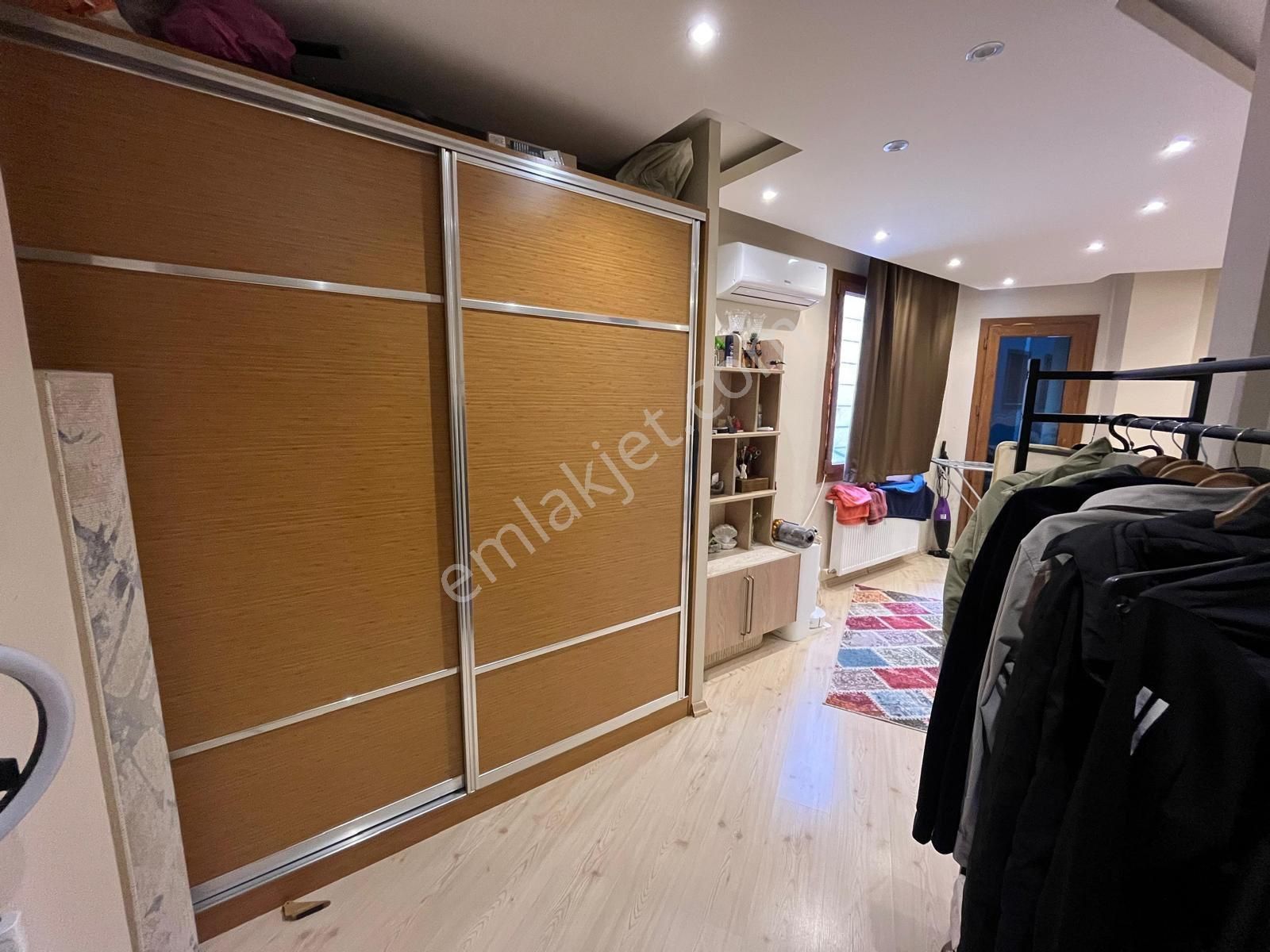 İmren Gayrimenkulden Satılık 1+1 65 M2 Ön Cephe Balkonlu Yüksek Giriş Metrobüse Yakın - Görsel 21