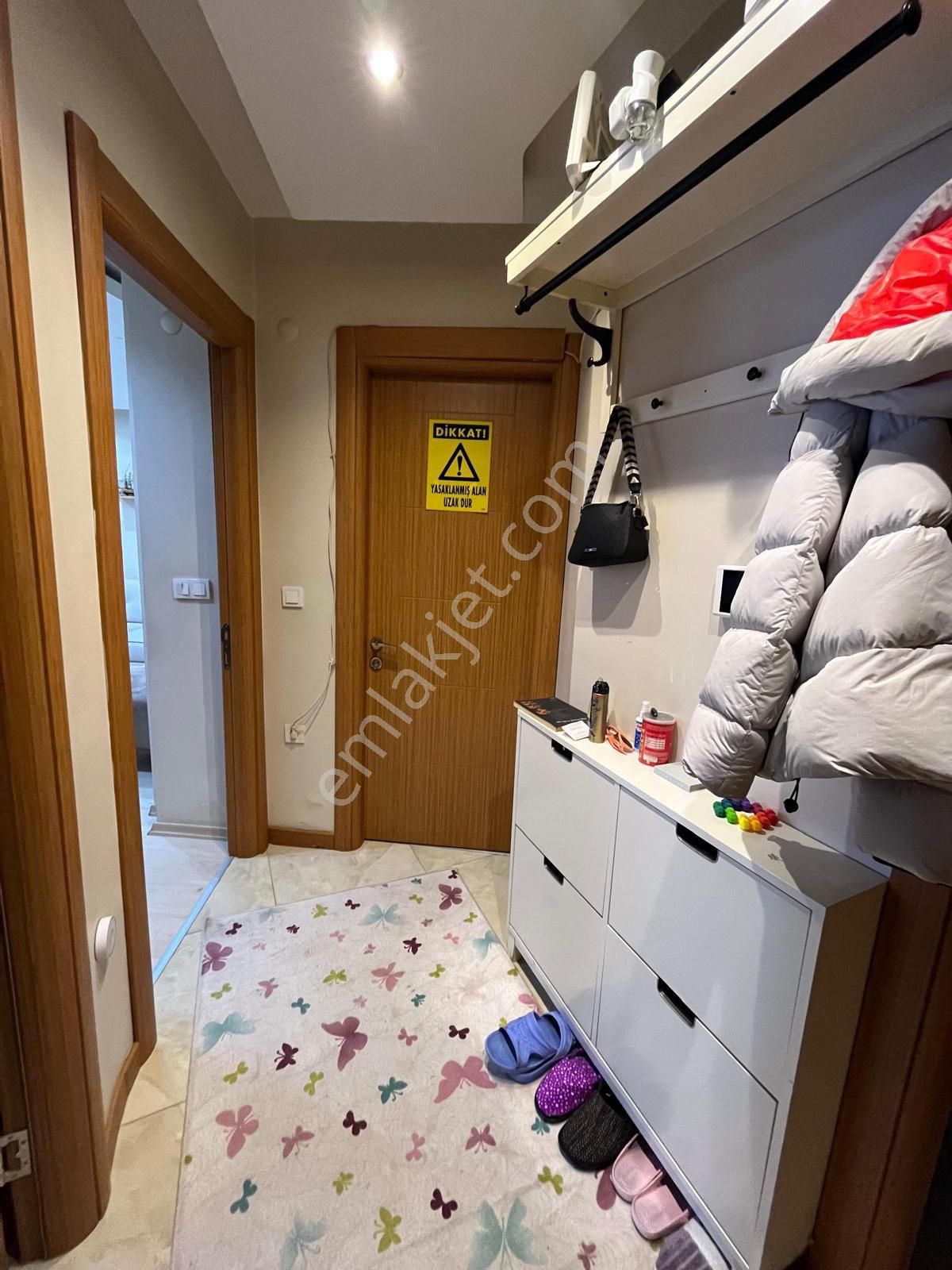 İmren Gayrimenkulden Satılık 1+1 65 M2 Ön Cephe Balkonlu Yüksek Giriş Metrobüse Yakın - Görsel 25