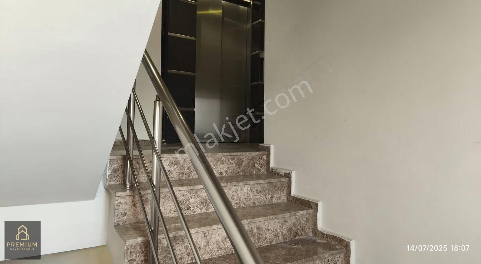 Fırsat! Güney-batı-kuzey Cepheli Geniş Daire - Havuzlu Sitede - Görsel 16