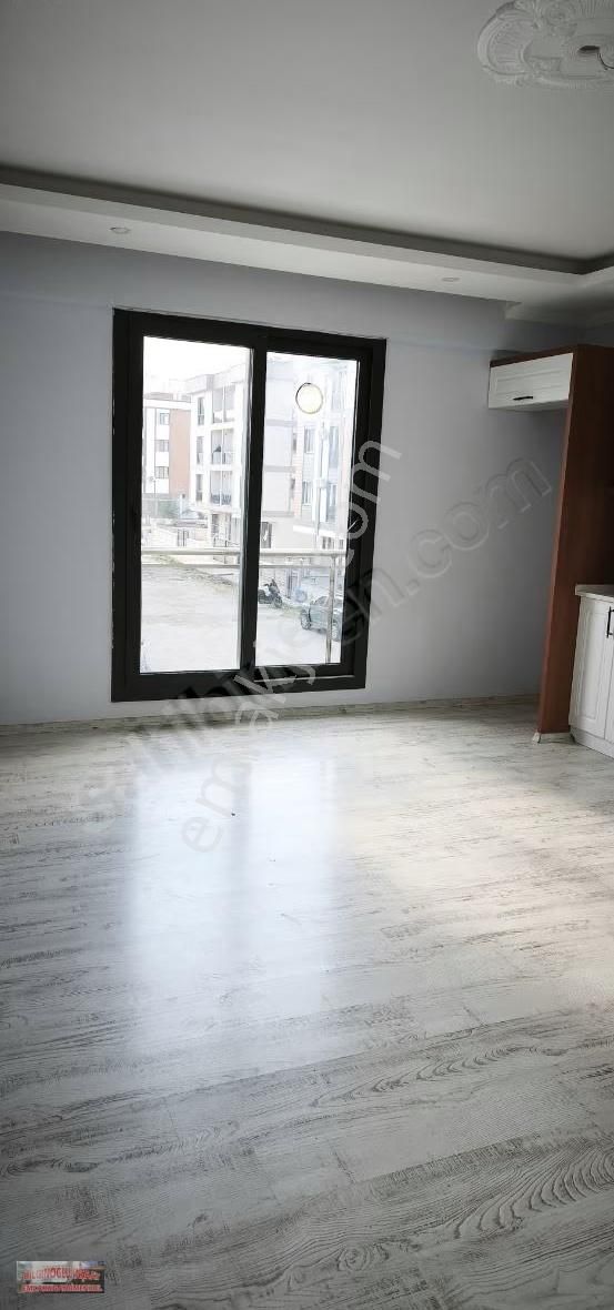 Bilginoğlu Emlaktan Muradiye Mahallesi'nde 2+1 Acik Mutfak - Görsel 3